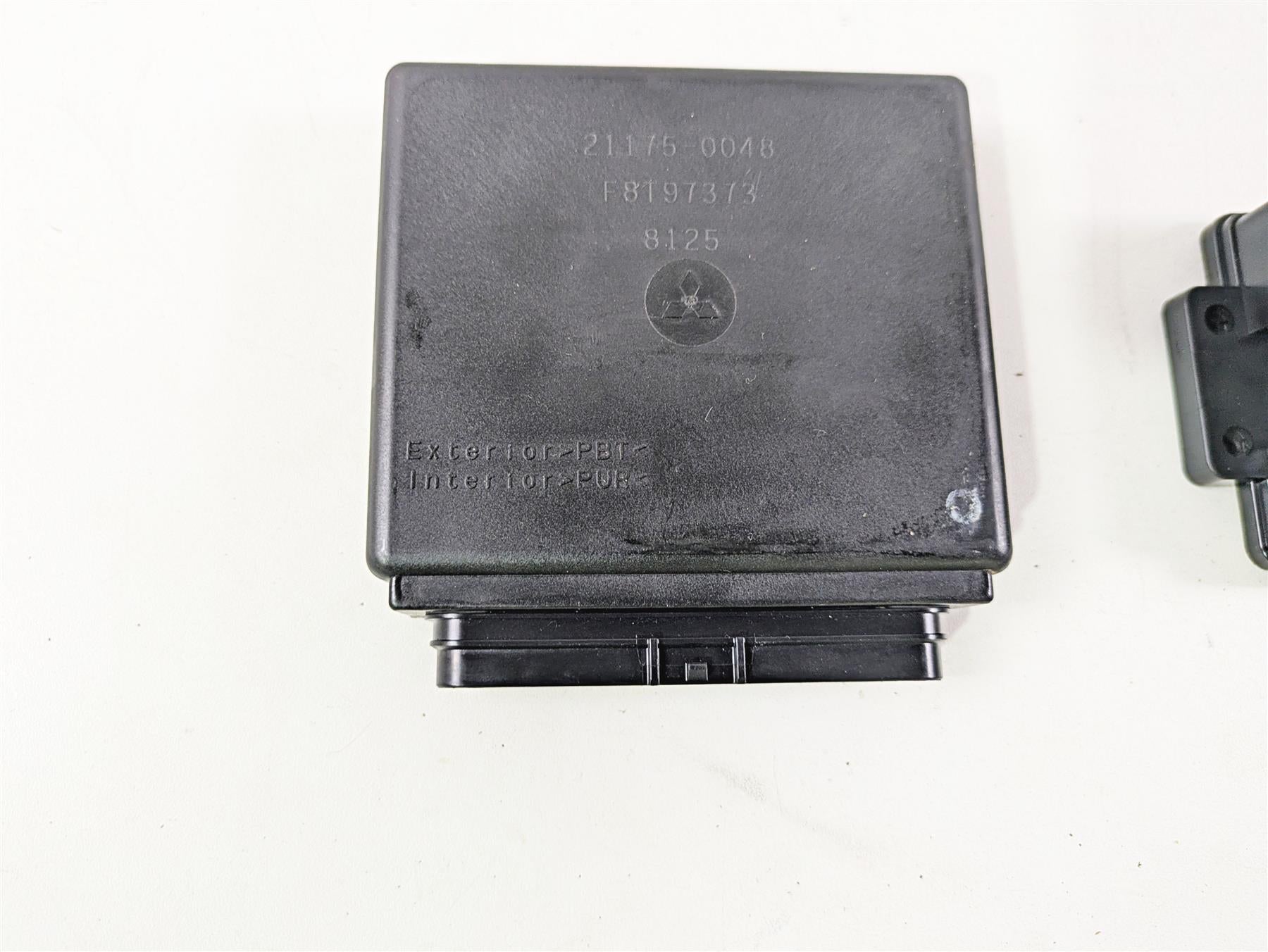 2008 Kawasaki VN1600 Vulcan Nomad Cdi Control Module & Junction Box 21175-0048 {{ shop.shopifyCountryName }} - Mototech271