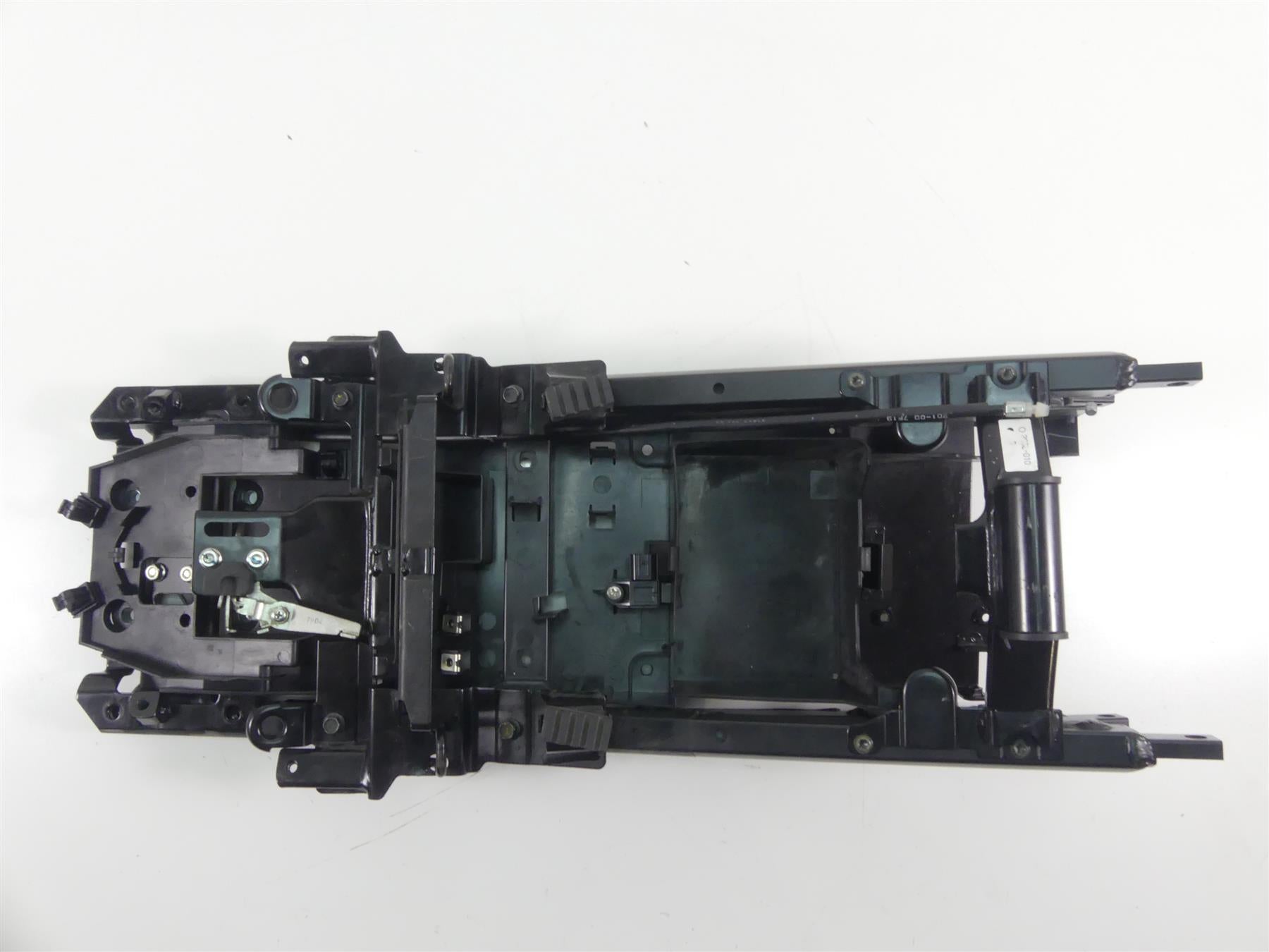 2008 Yamaha FZ1 Fazer Subframe Sub Frame & Inner Fender 2D1-21190-01-P0 {{ shop.shopifyCountryName }} - Mototech271