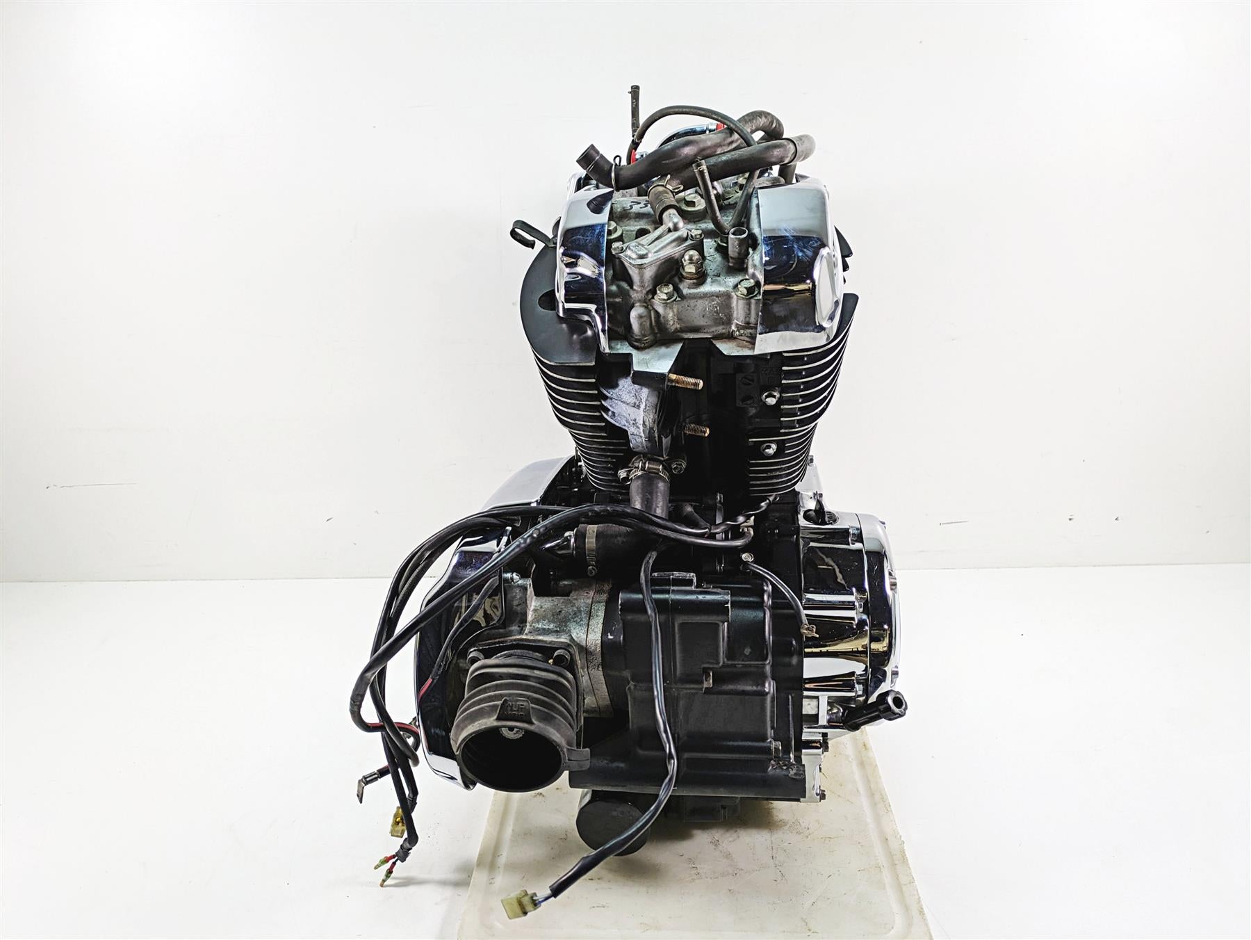 2006 Honda VT1100 C2 Shadow Running Engine Motor SC43E 31K -Video 11100-MBC-000 {{ shop.shopifyCountryName }} - Mototech271