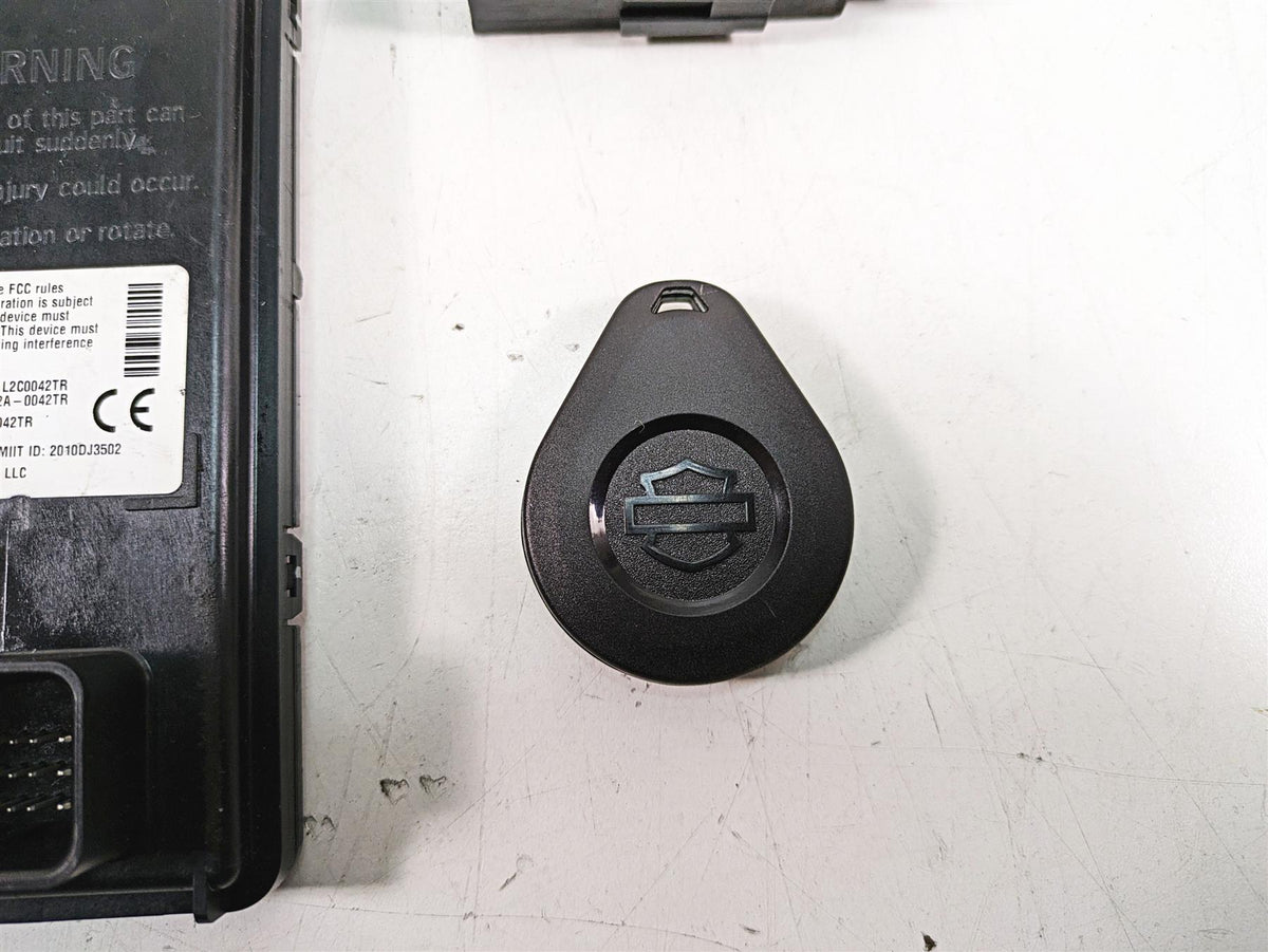 2020 Harley Softail FXBB Street Bob Bcm Body Security Module + Fob Key 41000349F {{ shop.shopifyCountryName }} - Mototech271