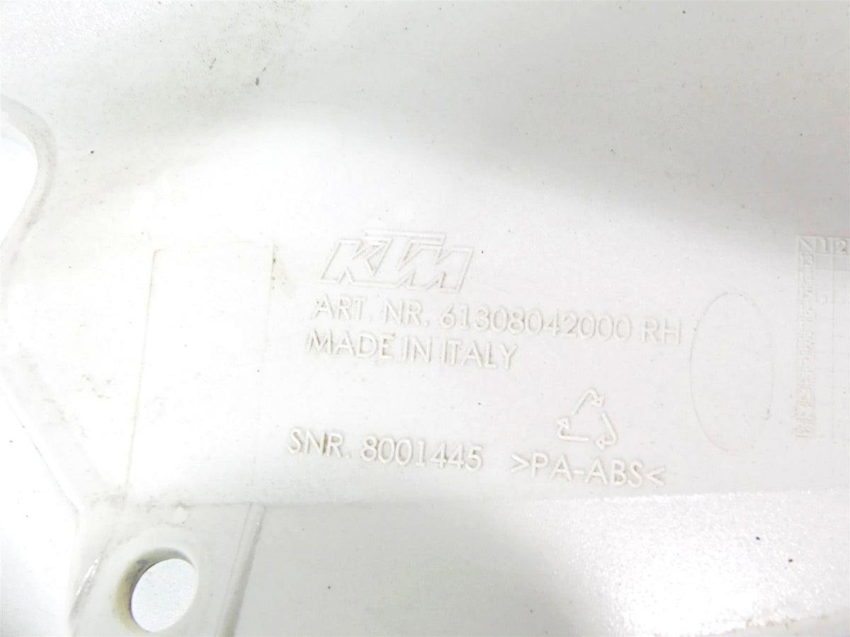 2016 KTM 1290 Super Duke R Rear Side Fairing Cover Set 61308041000 61308042000 {{ shop.shopifyCountryName }} - Mototech271