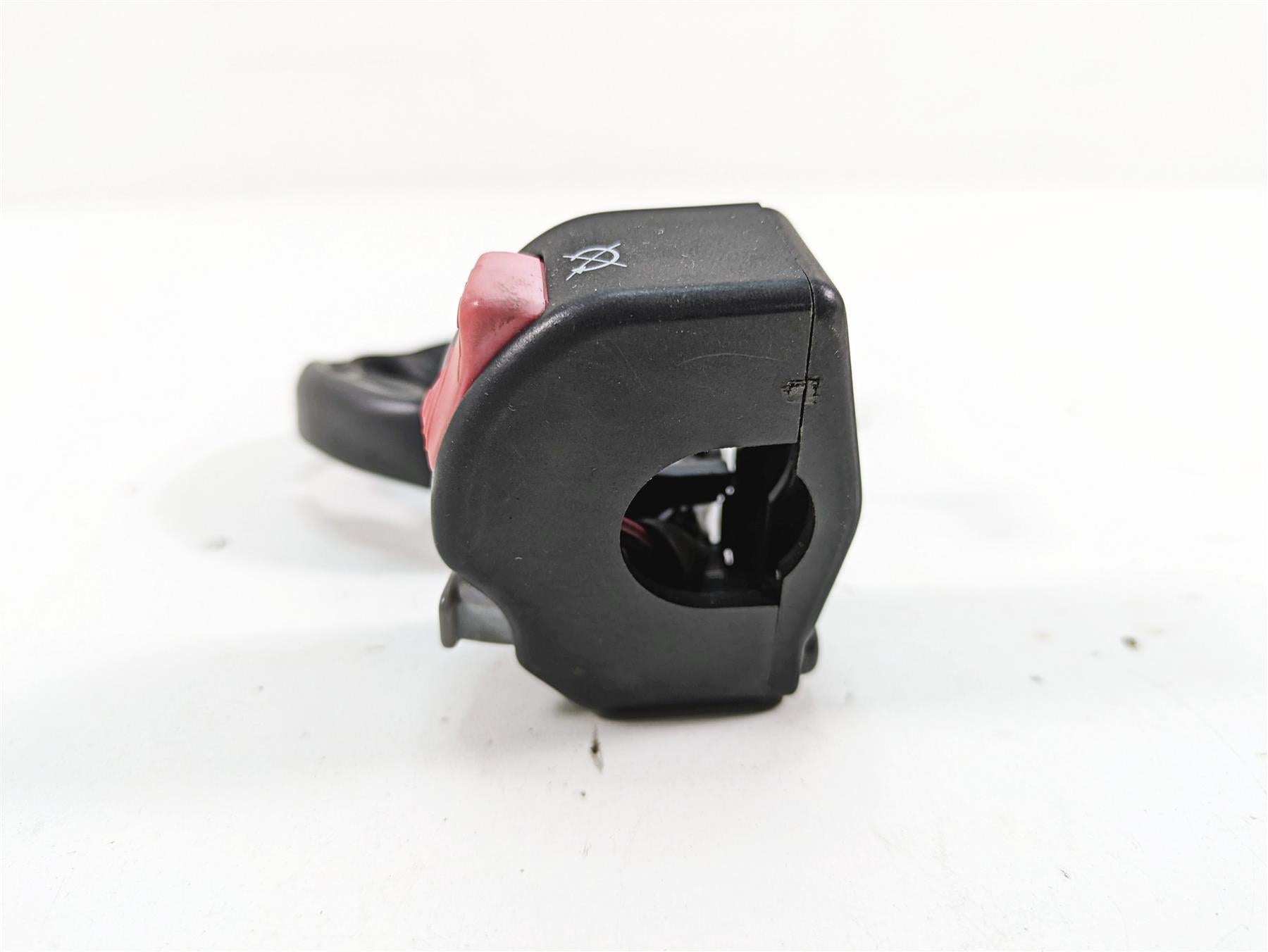 2007 Yamaha R1 YZFR1 Right Hand Kill Start Control Switch 4C8-83973-00-00 {{ shop.shopifyCountryName }} - Mototech271