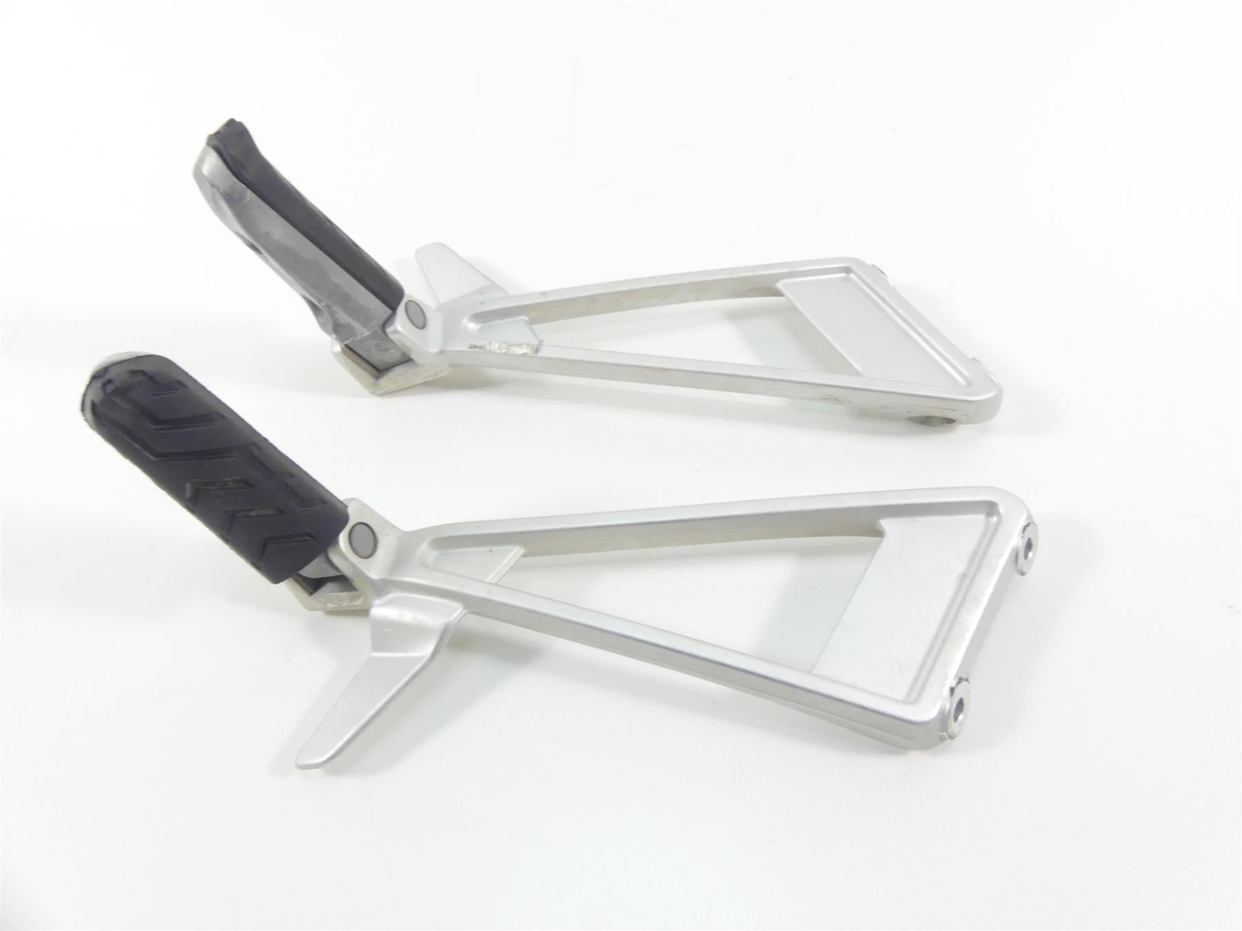 2021 Aprilia Tuono 660 Rear Passenger Footpeg Foot Rest Set 2B005206 2B005205 {{ shop.shopifyCountryName }} - Mototech271