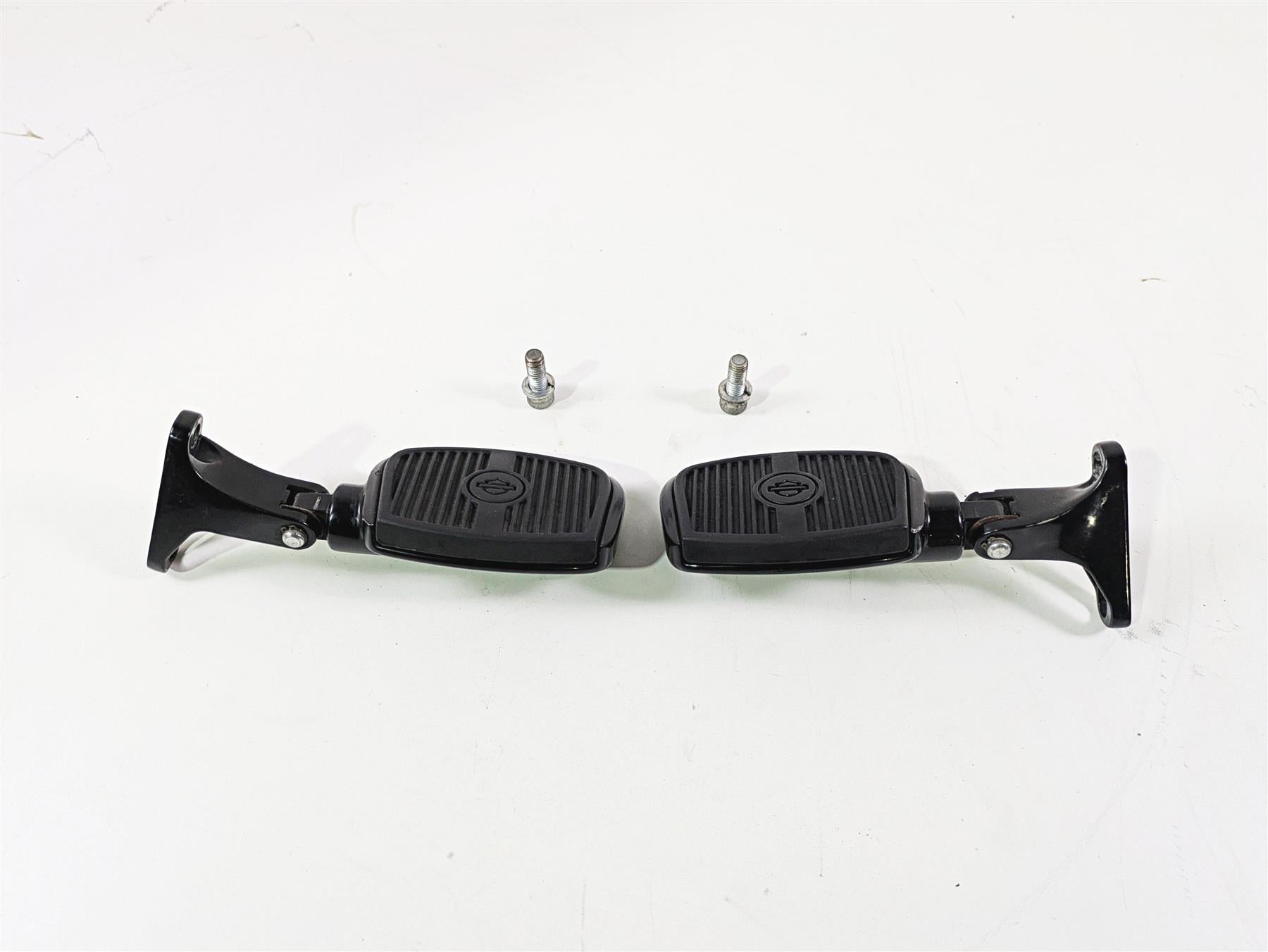 2016 Harley Touring FLHR Road King  Rear Passenger Footpeg Set Black 50500146