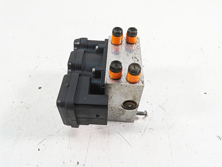 2008 Harley FLHTCU Electra Glide Abs Brake Pump Unit Module 40688-08 40601-08 {{ shop.shopifyCountryName }} - Mototech271