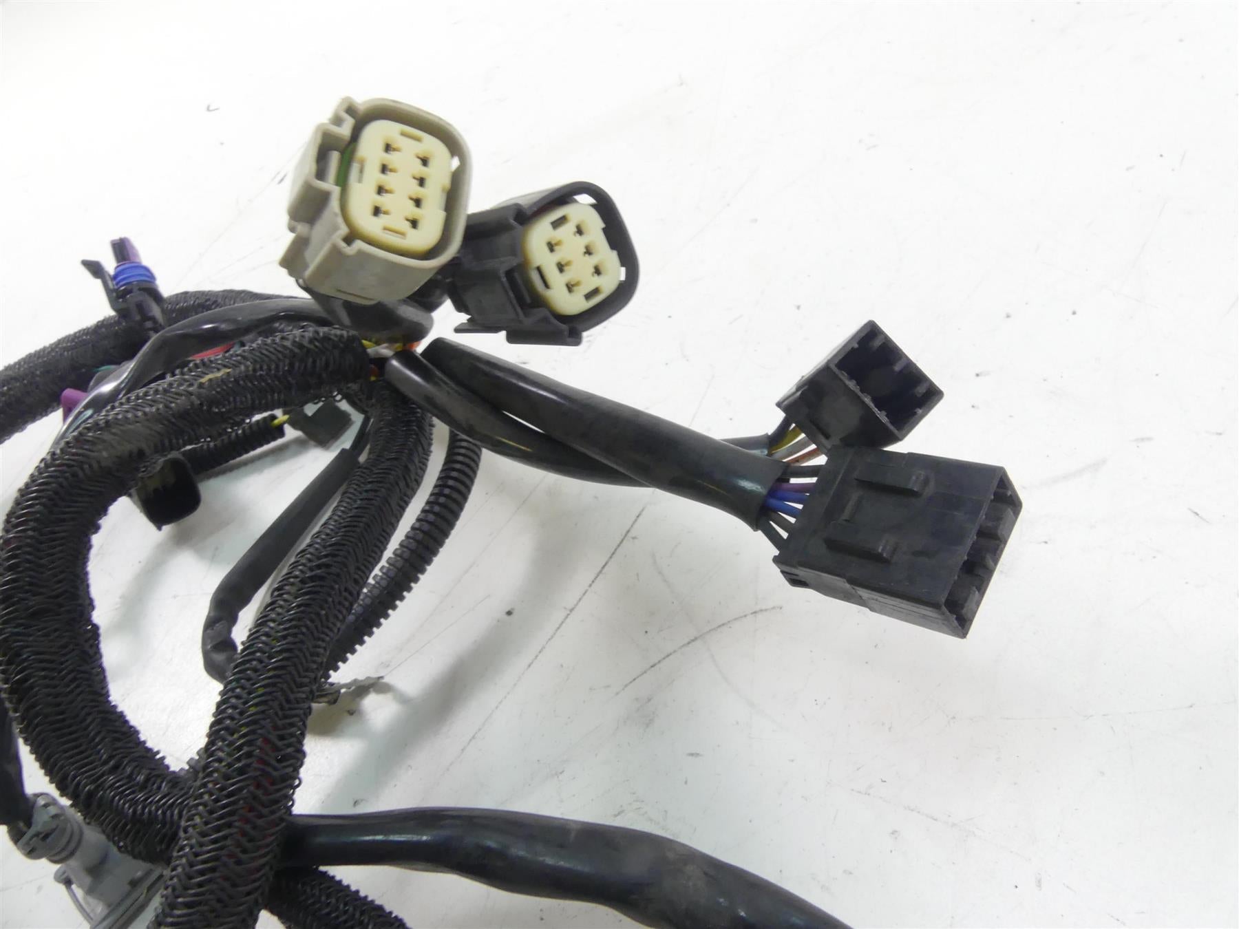 2011 Harley VRSCF Muscle Rod Main Wiring Harness Non Abs Set - No Cuts 70125-08A {{ shop.shopifyCountryName }} - Mototech271