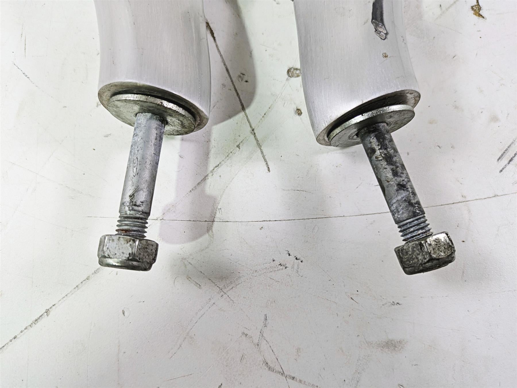 2004 Victory Kingpin Handlebar Riser Holder Set 1821325 1821325 {{ shop.shopifyCountryName }} - Mototech271