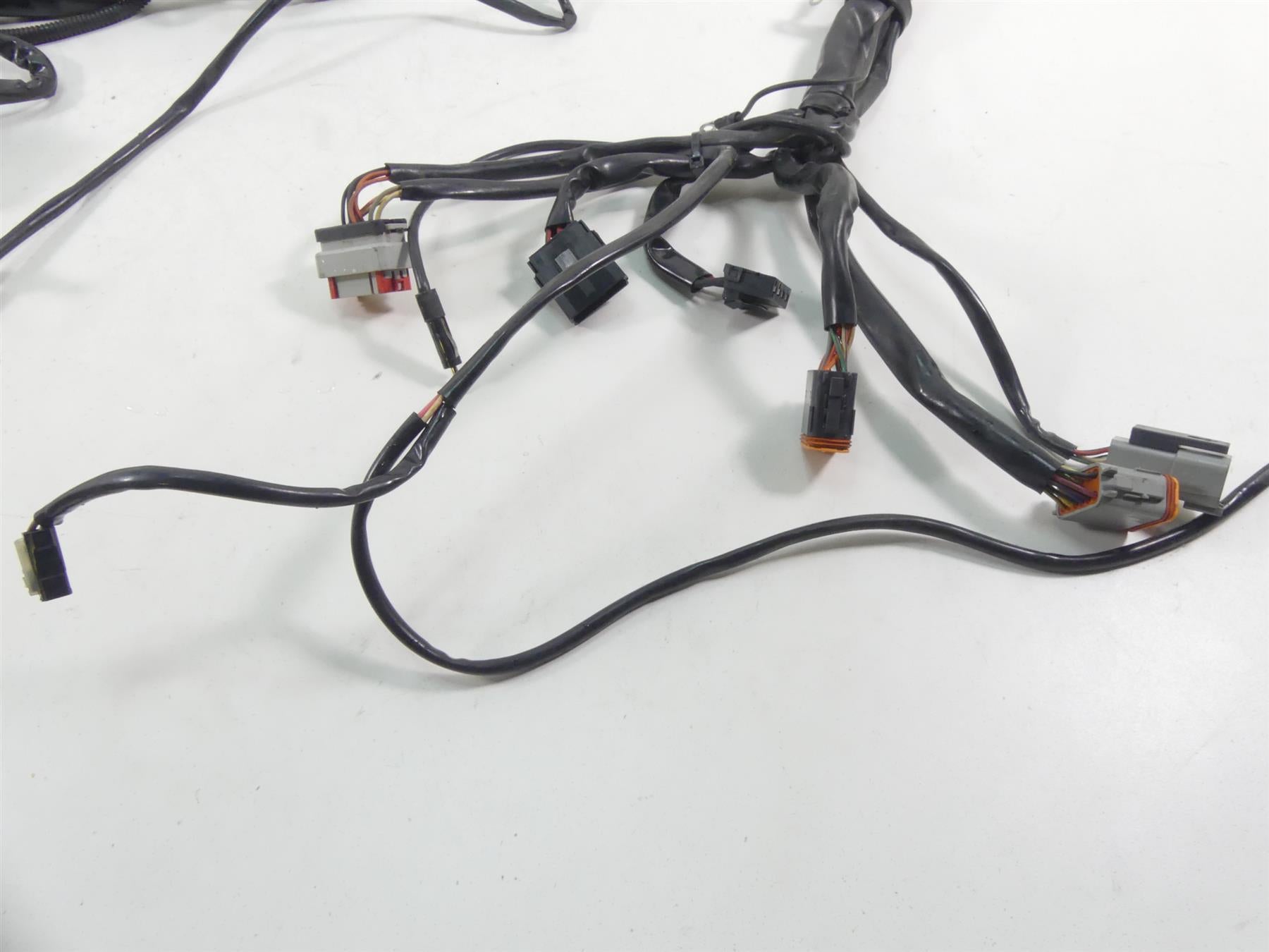 2004 Harley FLHTC SE CVO Electra Glide Main Wiring Harness -No Cuts 70985-04 {{ shop.shopifyCountryName }} - Mototech271