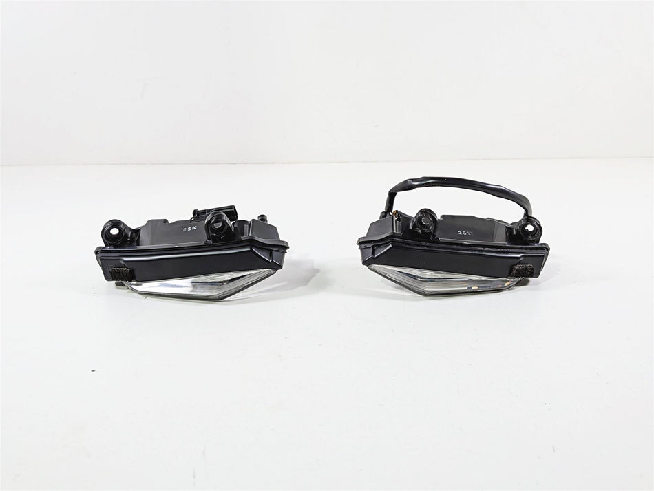 2022 Yamaha YZF R1 R1M RN65 Nice Oem Front Pilot Light Lamp Set B3L-84301-00-00-Mototech271