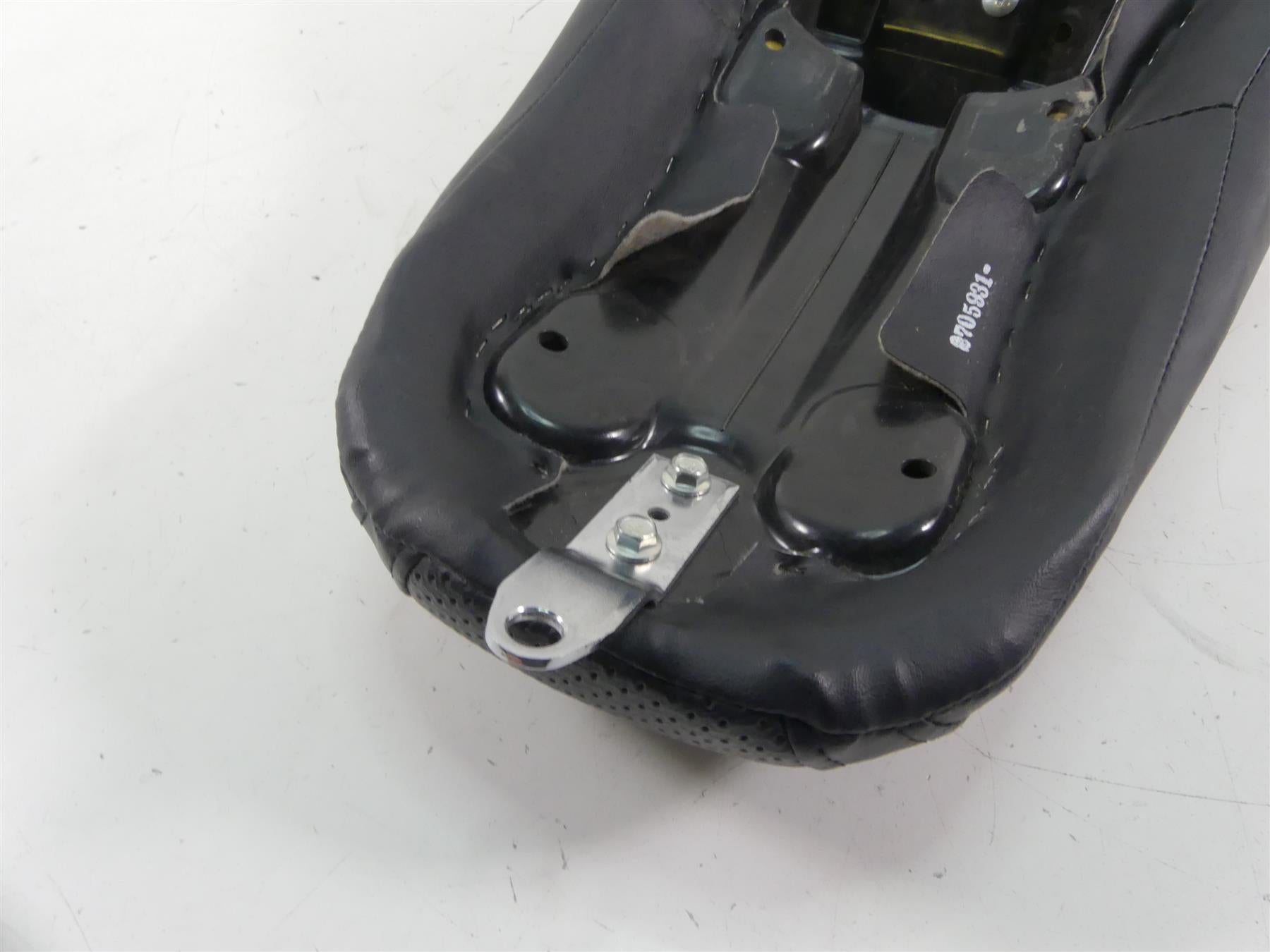 2014 Harley FXDL Dyna Low Rider Nice Duo Seat Saddle - No Tears 52000136 {{ shop.shopifyCountryName }} - Mototech271