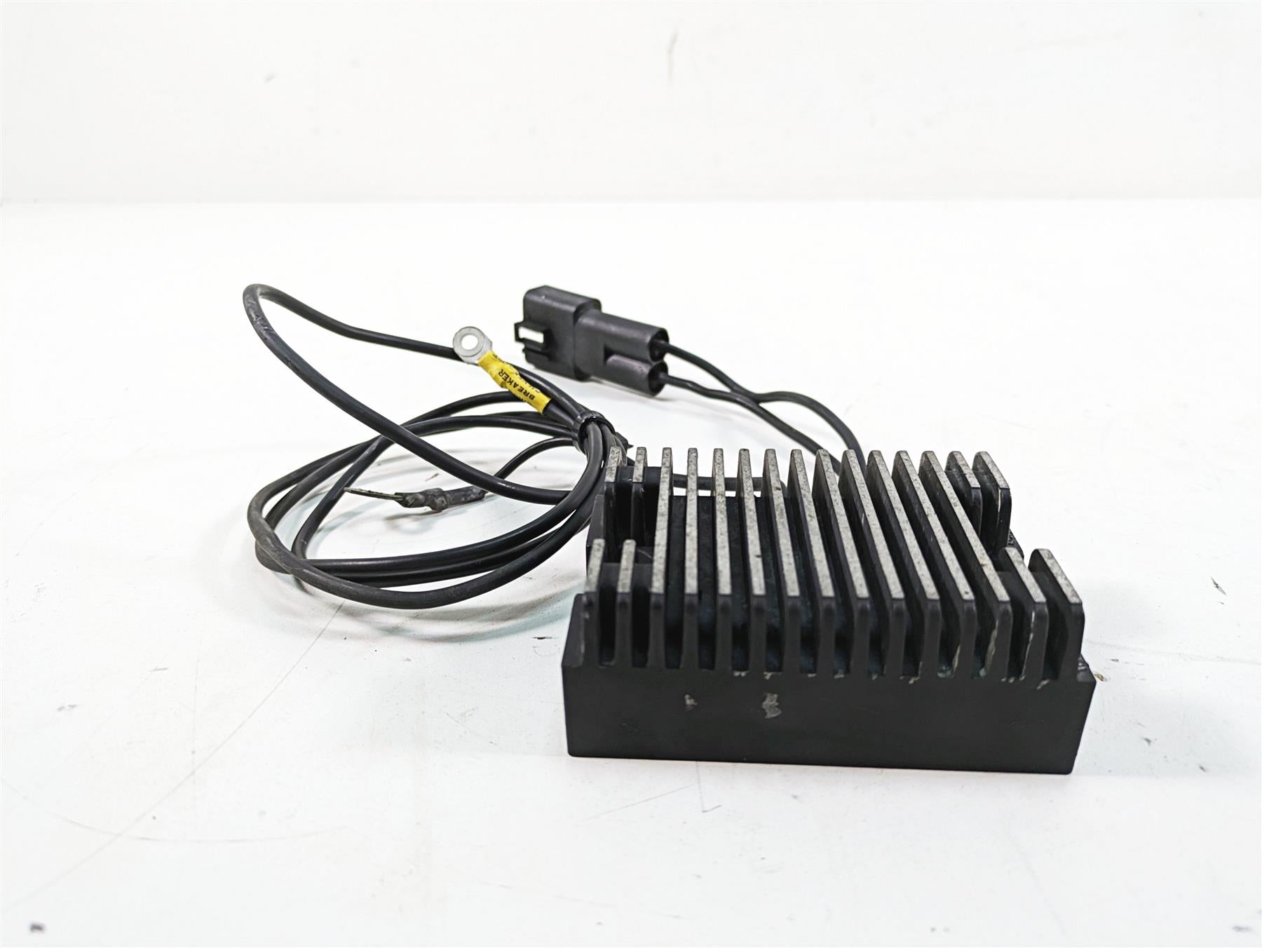 1999 Harley Dyna FXDL Low Rider Rectifier Voltage Regulator 74518-99A {{ shop.shopifyCountryName }} - Mototech271