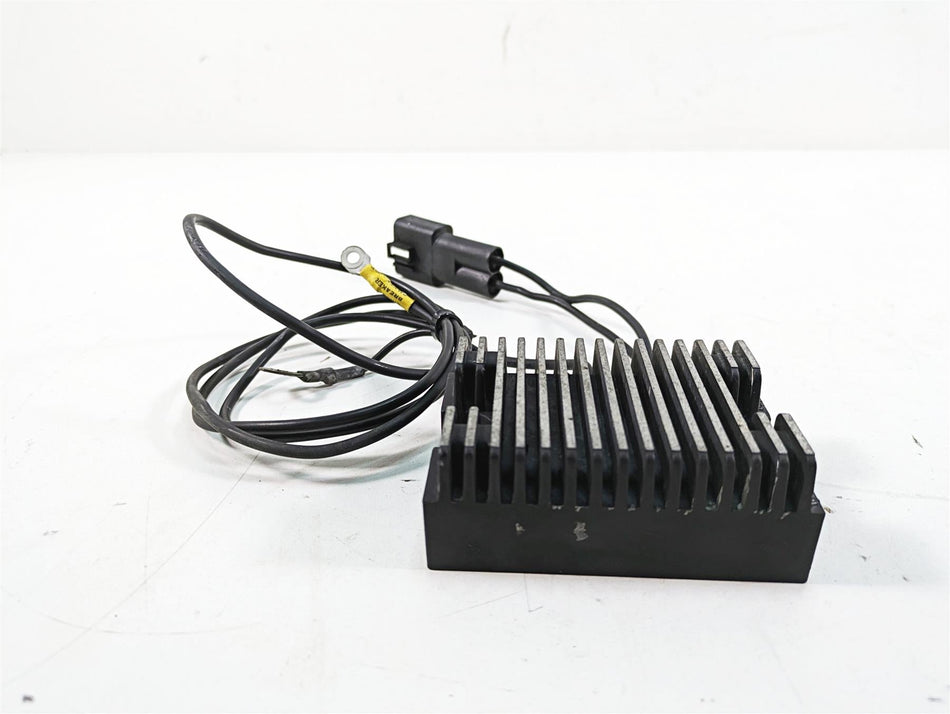 1999 Harley Dyna FXDL Low Rider Rectifier Voltage Regulator 74518-99A {{ shop.shopifyCountryName }} - Mototech271