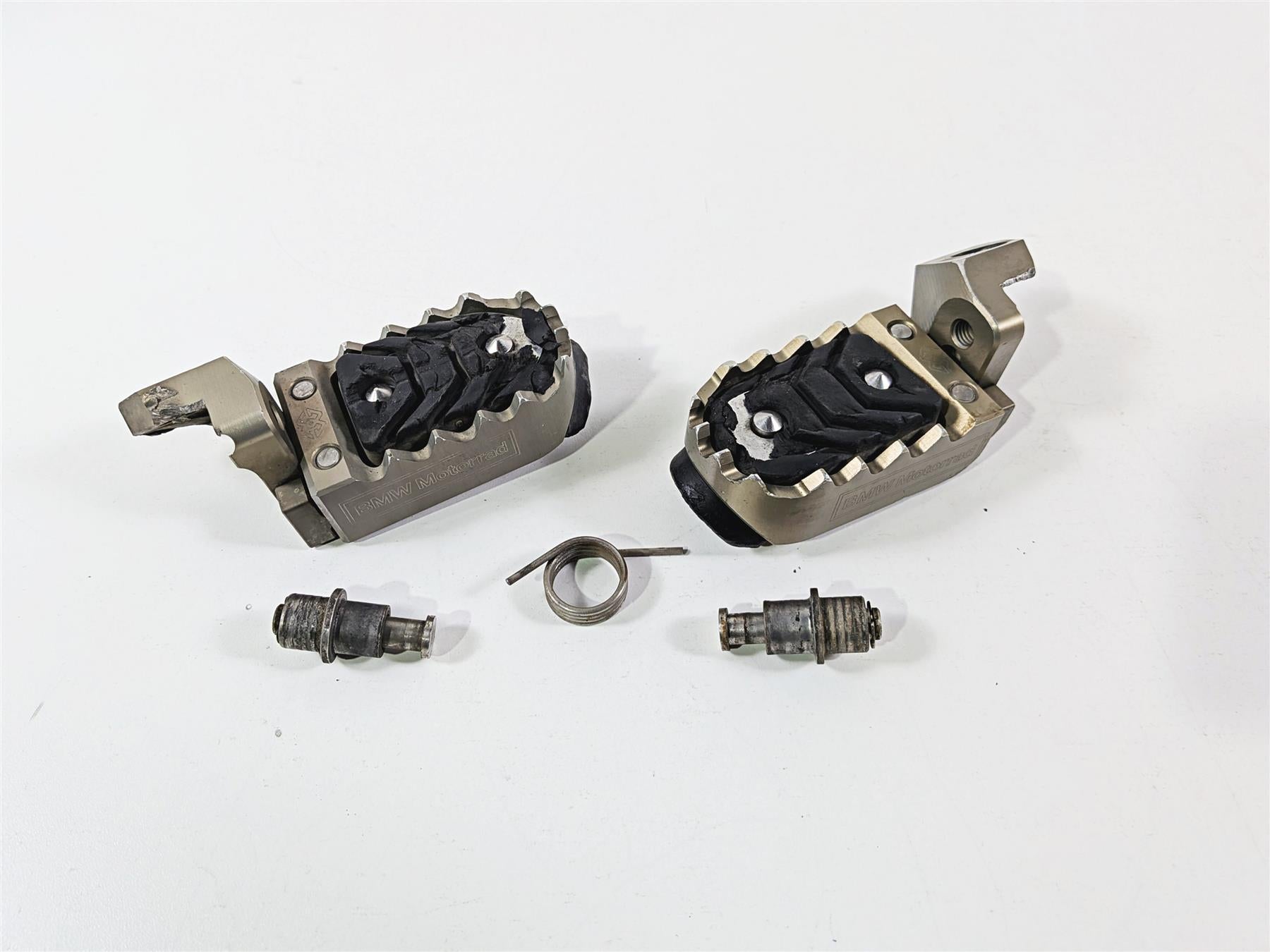 2015 BMW R1200GS K50 Adjustable Rider Footpeg Foot Peg Set {{ shop.shopifyCountryName }} - Mototech271