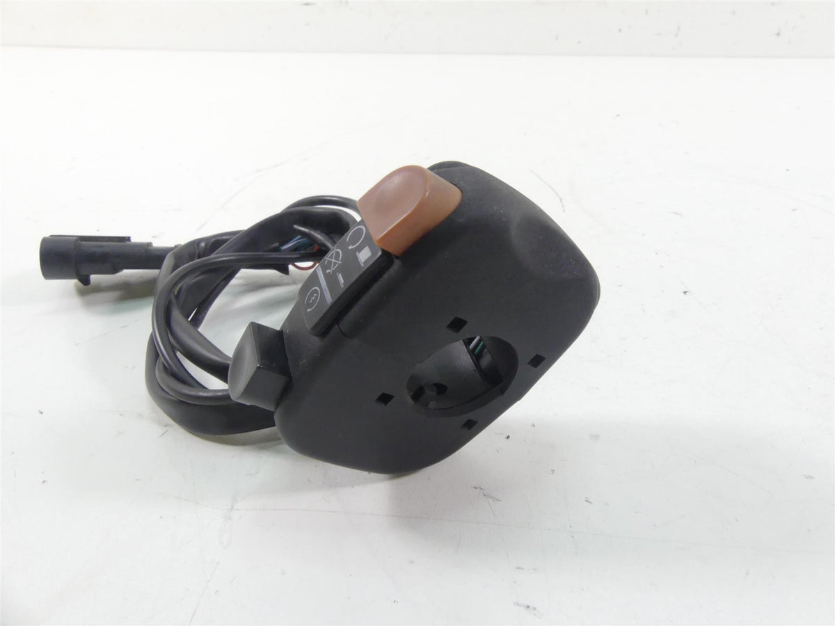 2014 Moto Guzzi Griso 1200 SE 8V Right Hand Start Kill Control Switch B045021 {{ shop.shopifyCountryName }} - Mototech271