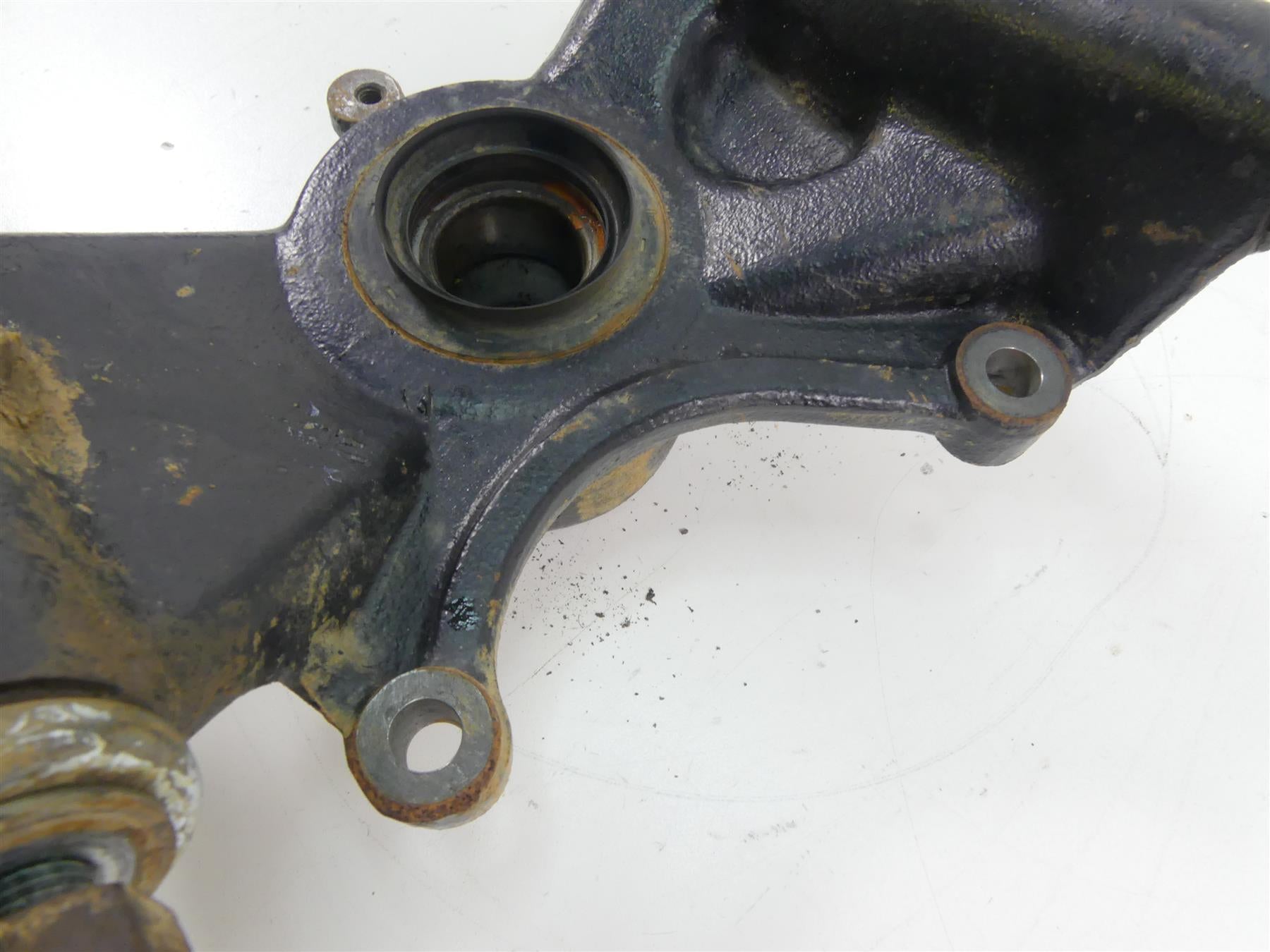 2016 Yamaha YXZ1000 R EPS SE Left Rear Wheel Spindle Knuckle 2HC-F530F-02-00 {{ shop.shopifyCountryName }} - Mototech271