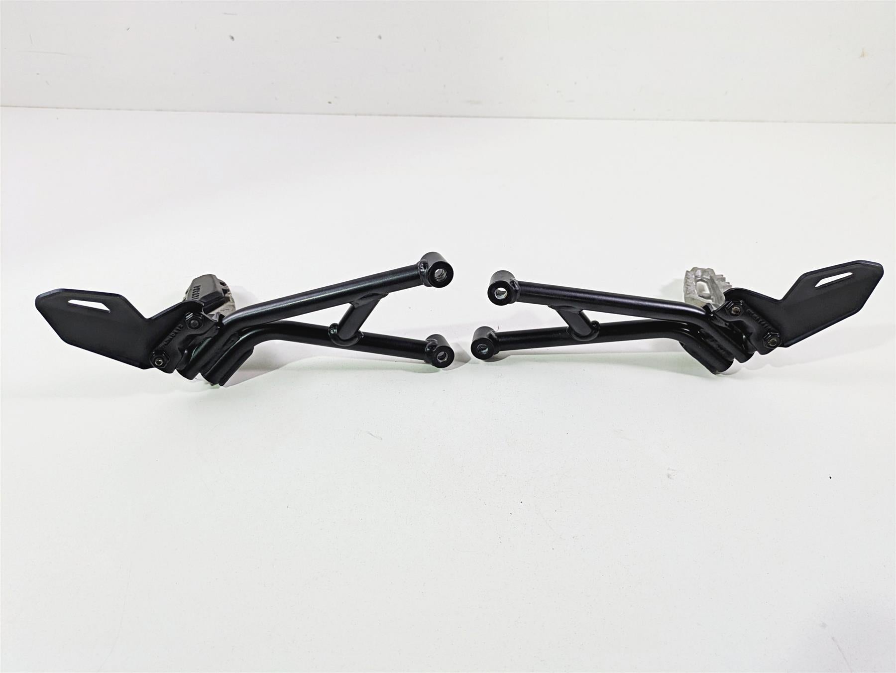 2018 Ducati Scrambler Desert Sled 800 Rear Passenger Footpeg Rest Set 46510742BA {{ shop.shopifyCountryName }} - Mototech271