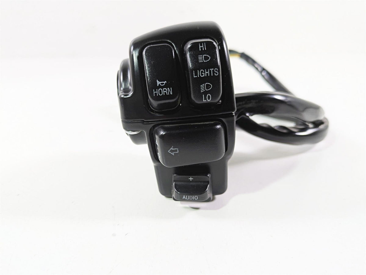 2009 Harley Touring FLHX Street Glide Left Hand Blinker Control Switch 71682-06A {{ shop.shopifyCountryName }} - Mototech271