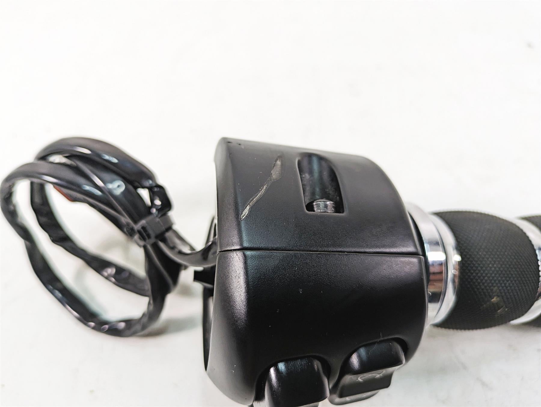 2020 Harley Touring FLHX Street Glide Right Control Switch Boom Box Gts 71500501 {{ shop.shopifyCountryName }} - Mototech271