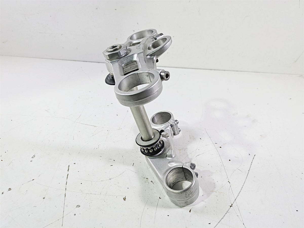 2012 Triumph Daytona 675 Upper Lower Triple Tree Set T2044130 T2049170 {{ shop.shopifyCountryName }} - Mototech271