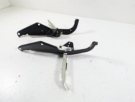 2013 Harley Touring FLHX Street Glide Front Fairing Mounting Hardware 58478-96B {{ shop.shopifyCountryName }} - Mototech271