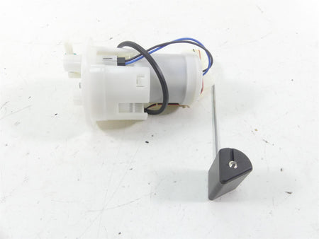 2021 Honda CBR600RR Fuel Gas Petrol Pump + Level Sender - Tested 16700-MFJ-D03 {{ shop.shopifyCountryName }} - Mototech271