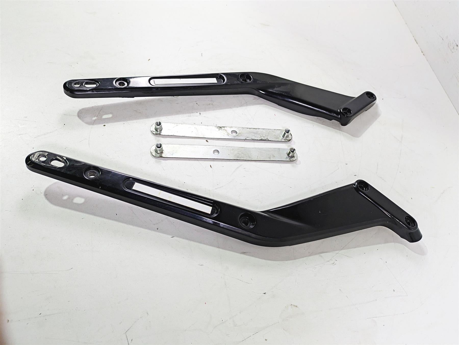 2018 Harley FXBR Softail Breakout Rear Fender Support Set 59500429 59500430 {{ shop.shopifyCountryName }} - Mototech271