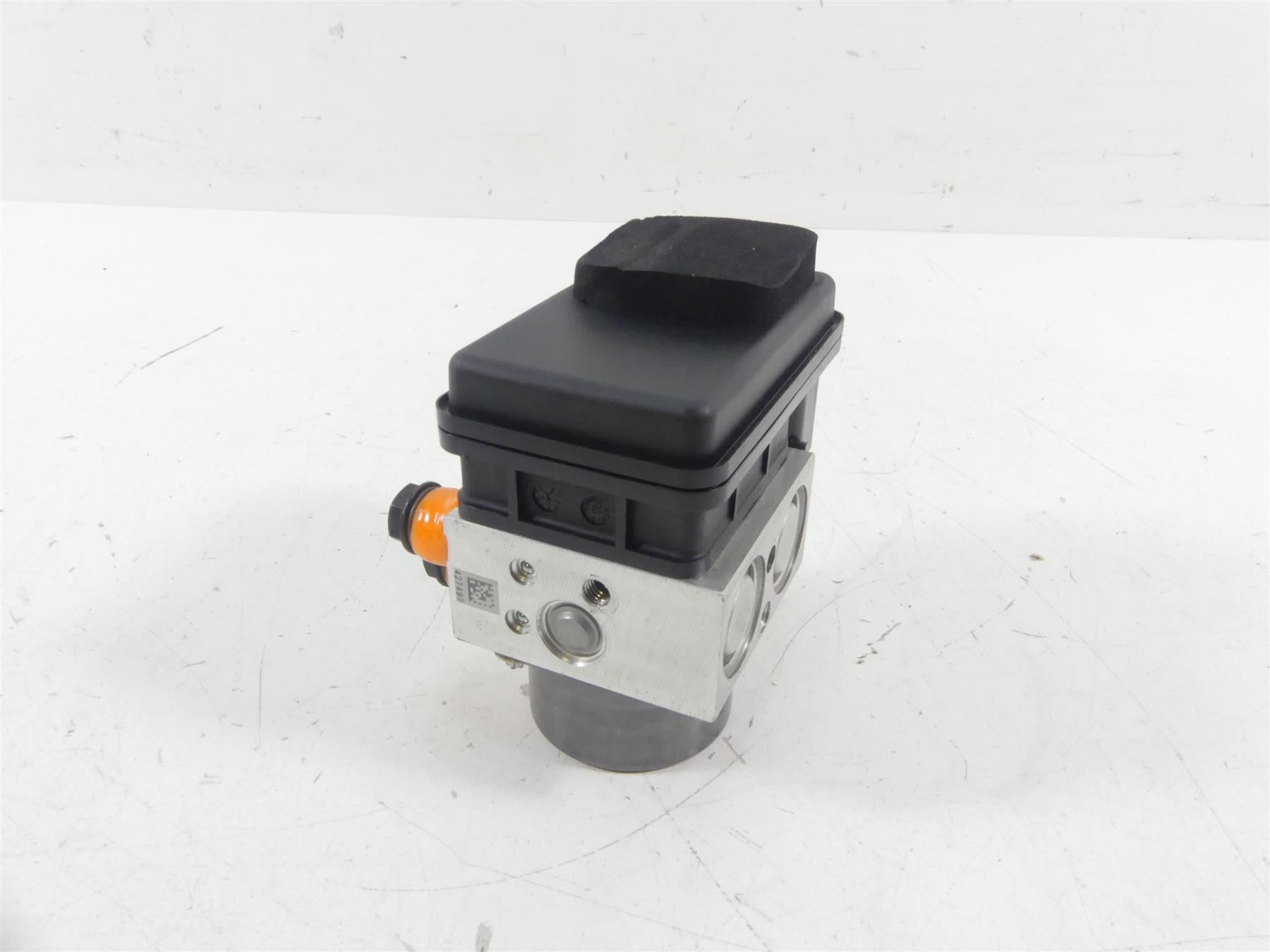 2017 Ducati Monster 1200 S Abs Brake Pump Pressure Module Unit 54240631B {{ shop.shopifyCountryName }} - Mototech271