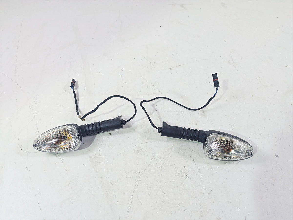 2010 BMW R1200GS K25 Front Blinker Turn Signal Set 63137667771 {{ shop.shopifyCountryName }} - Mototech271