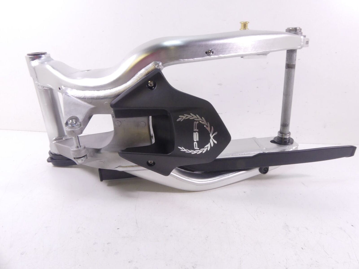 2014 Honda CBR1000 SP Fireblade Rear Swingarm Swing Arm & Axle 52200-MFL-G21 {{ shop.shopifyCountryName }} - Mototech271