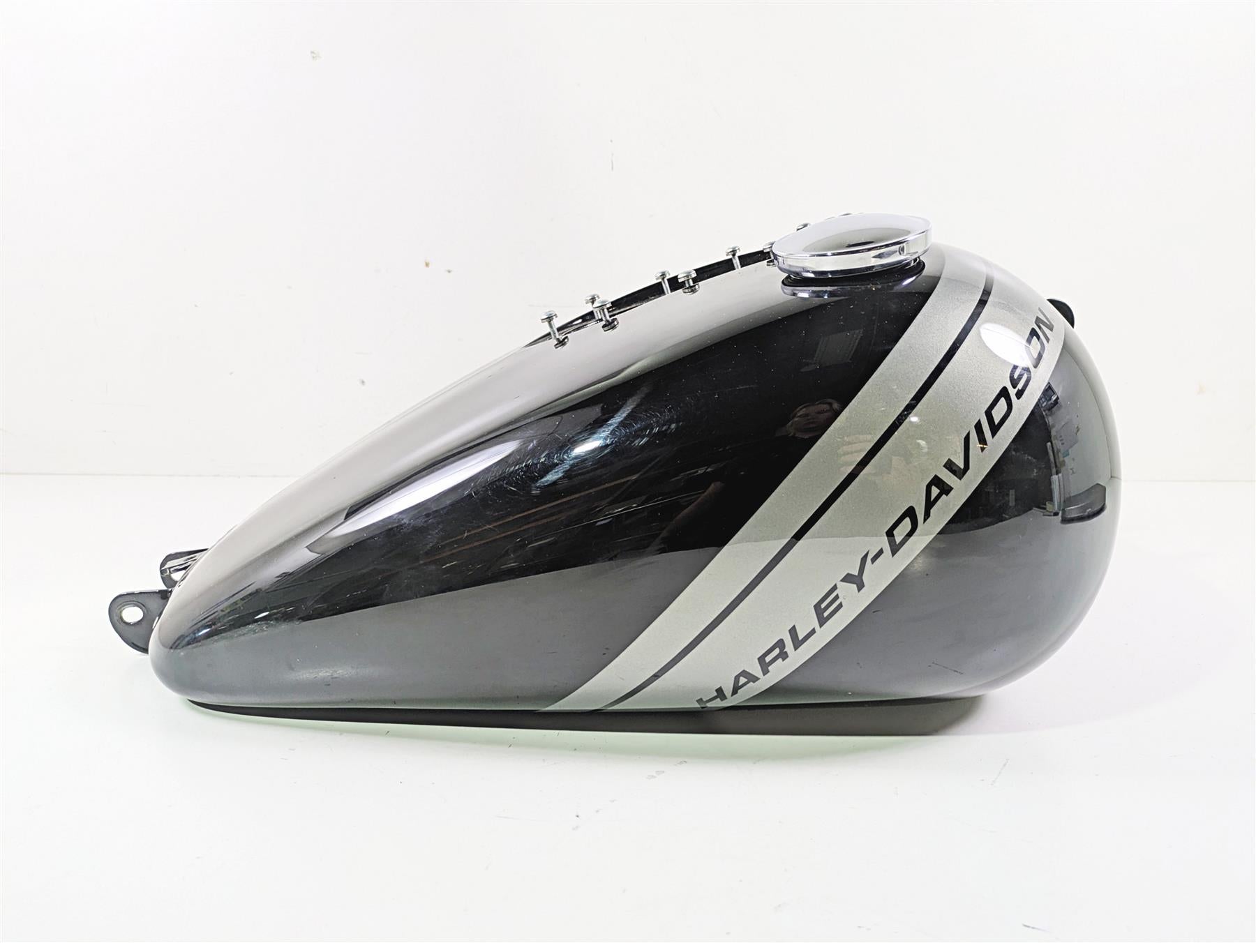 2014 Harley FXDF Dyna Fat Bob Fuel Gas Petrol Tank - No Dents 61586-04B