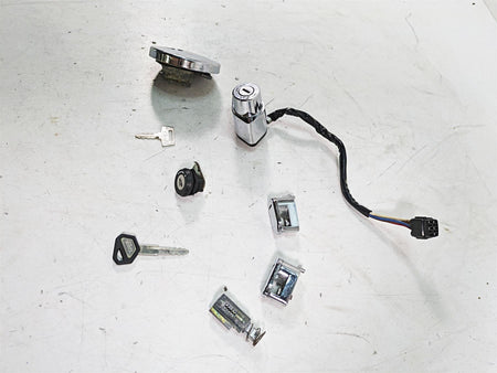 1997 Kawasaki VN1500 Vulcan Ignition Switch Key Lock Tank Cap Set 27045-5001 {{ shop.shopifyCountryName }} - Mototech271
