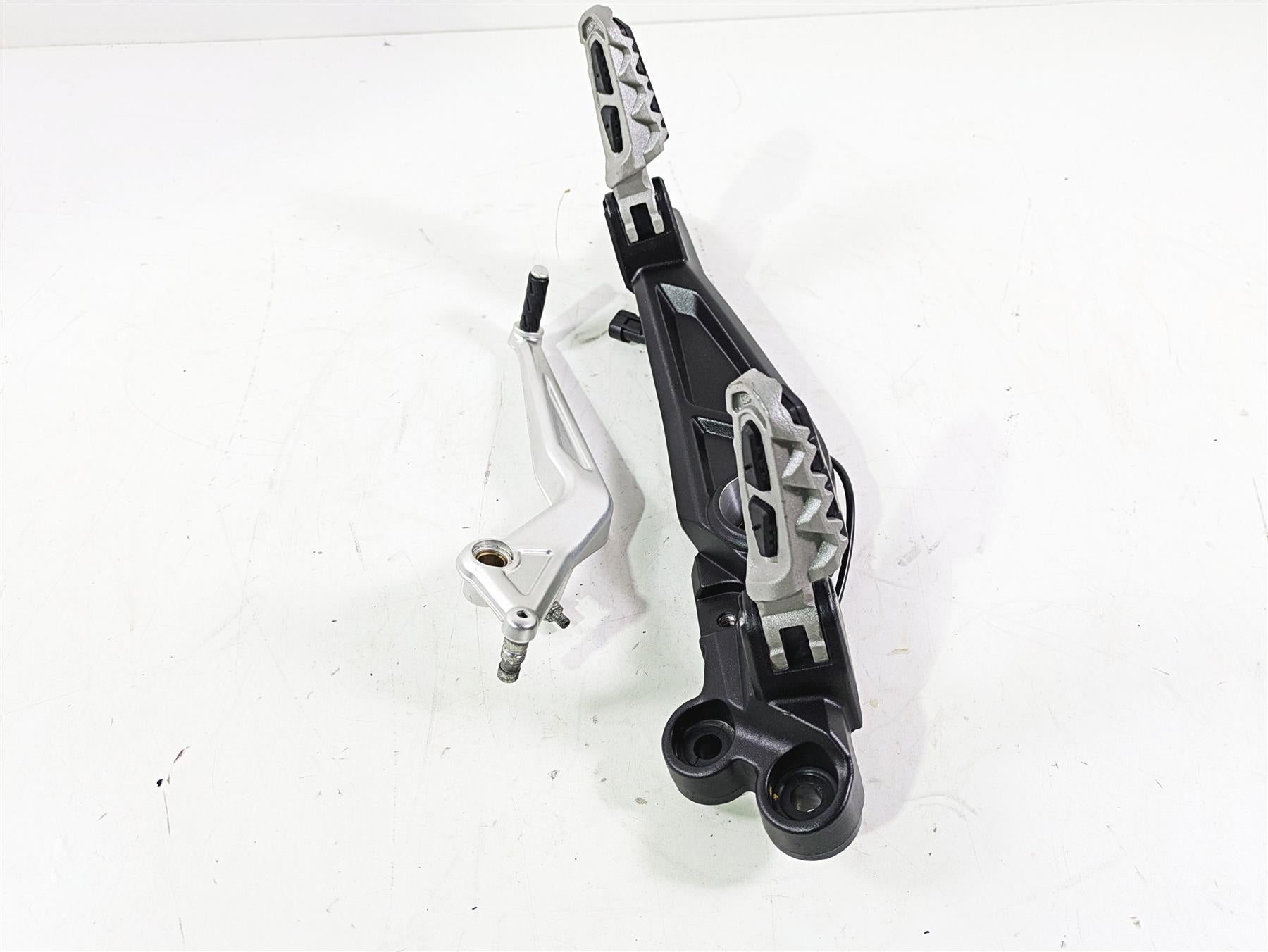 2018 Ducati Hypermotard 939 SP Right Foot Peg Bracket & Brake Pedal 82412101CA {{ shop.shopifyCountryName }} - Mototech271