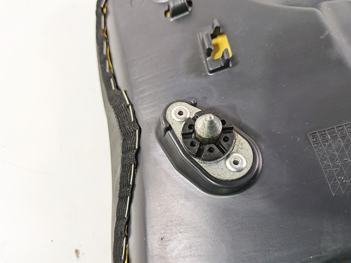 2012 Triumph Daytona 675 Front Driver Rider Seat Saddle - Read T2306512 {{ shop.shopifyCountryName }} - Mototech271