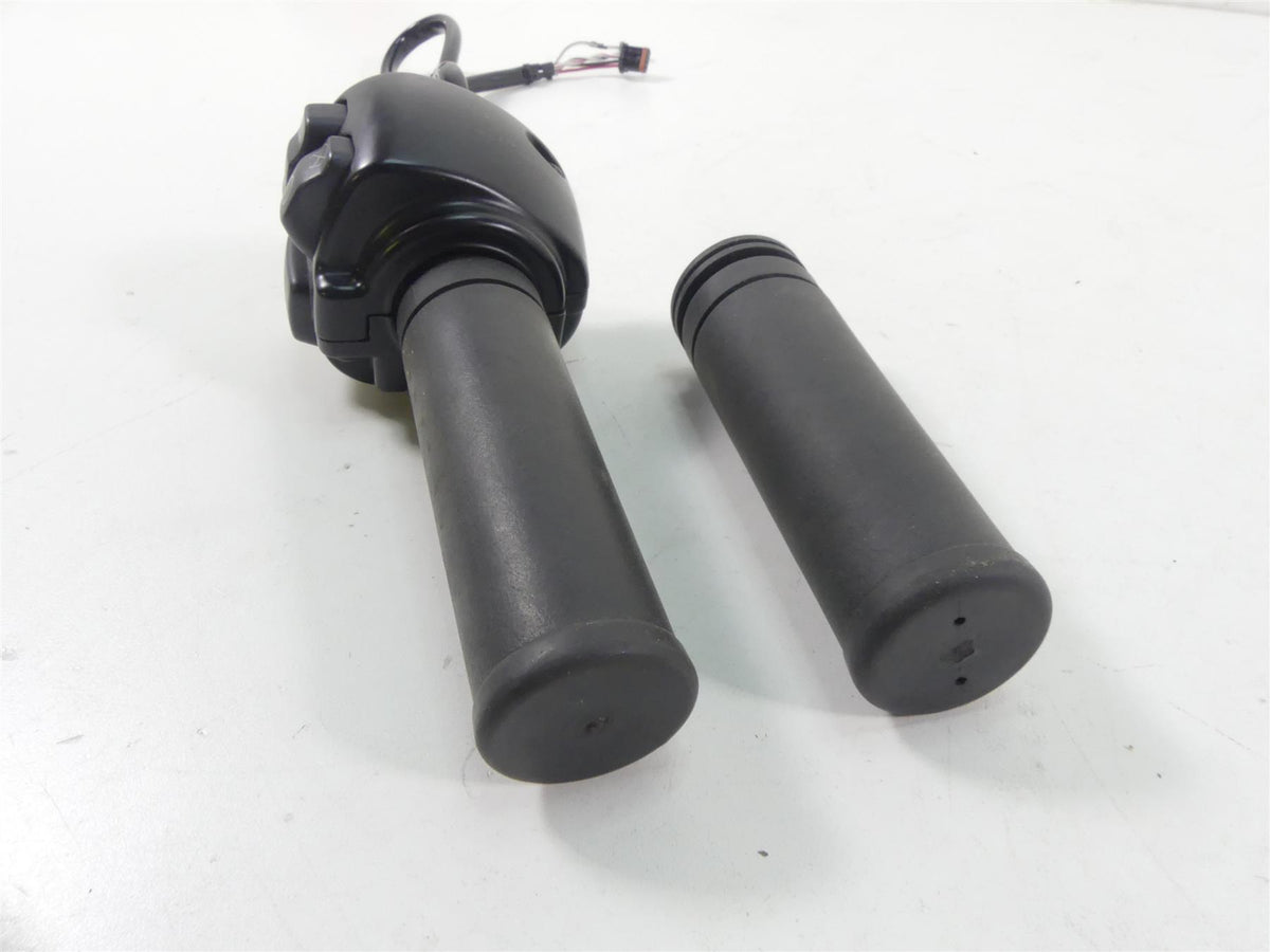 2019 Harley FLHC Softail Heritage Right Hand Start Stop Control Switch 71500462 {{ shop.shopifyCountryName }} - Mototech271