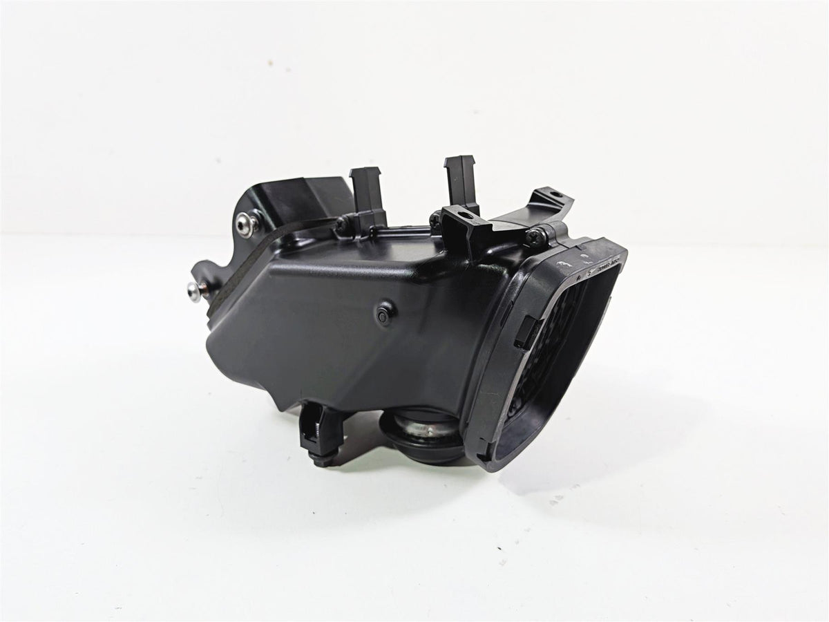 2022 Kawasaki ZX10R ZX1000 Ninja Front Center Air Duct Scoop Ram 39045-0058 {{ shop.shopifyCountryName }} - Mototech271