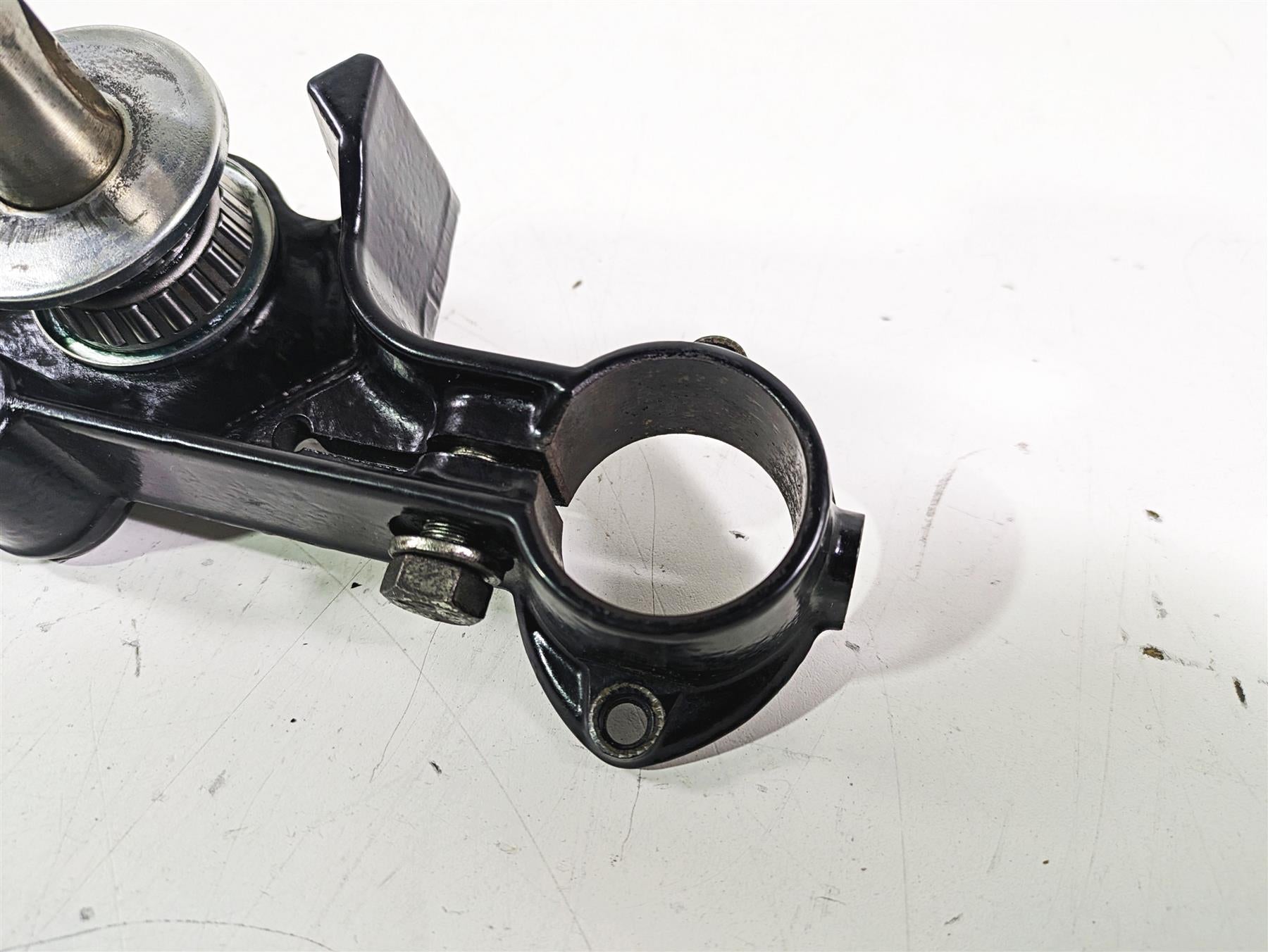 2005 Harley Softail FLSTFSE CVO Fat Boy Lower & Upper Triple Tree Set 45605-00A {{ shop.shopifyCountryName }} - Mototech271