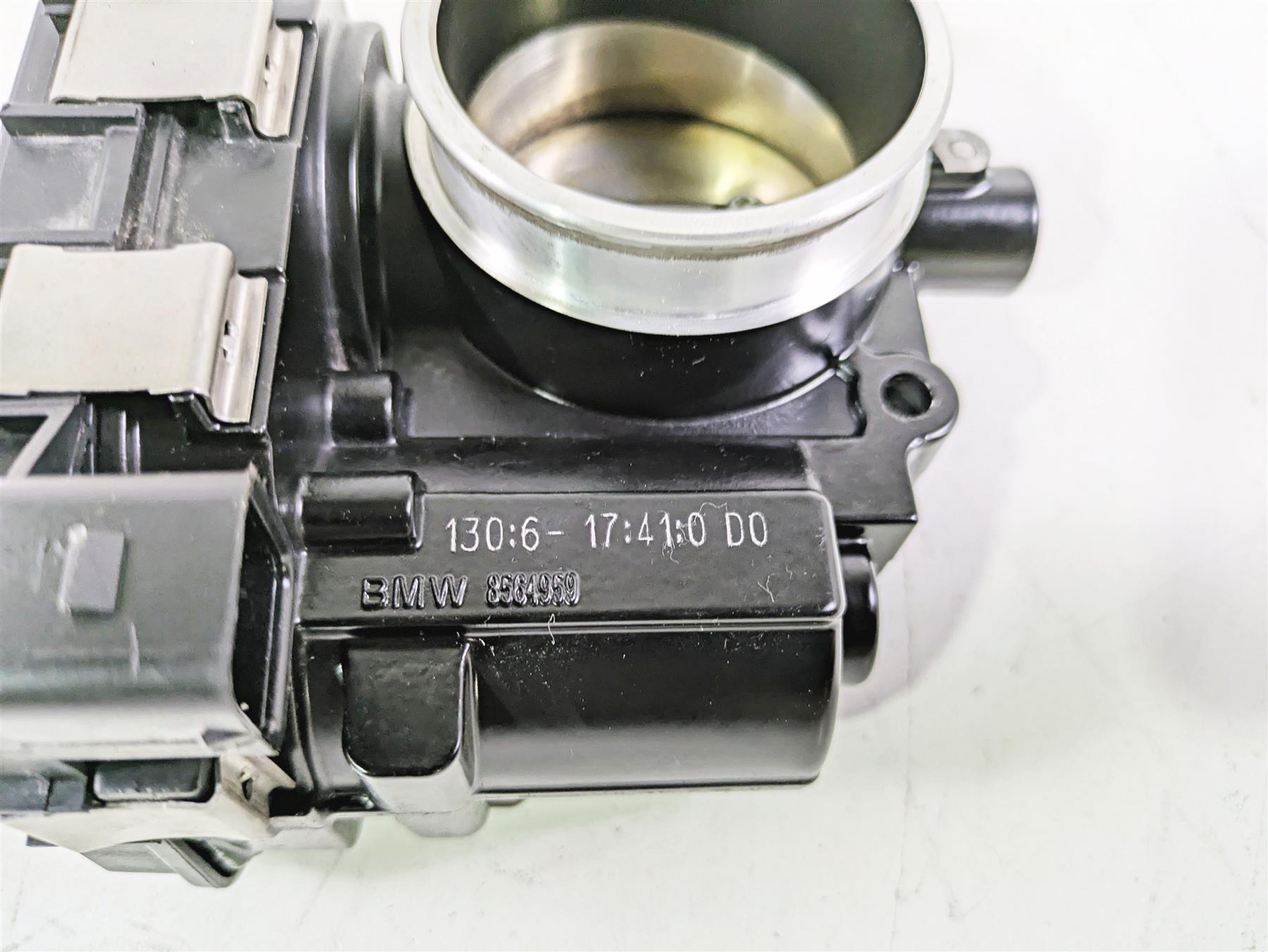 2016 BMW R1200RS K54 Throttle Bodies Body Fuel Injection 13548564959 {{ shop.shopifyCountryName }} - Mototech271