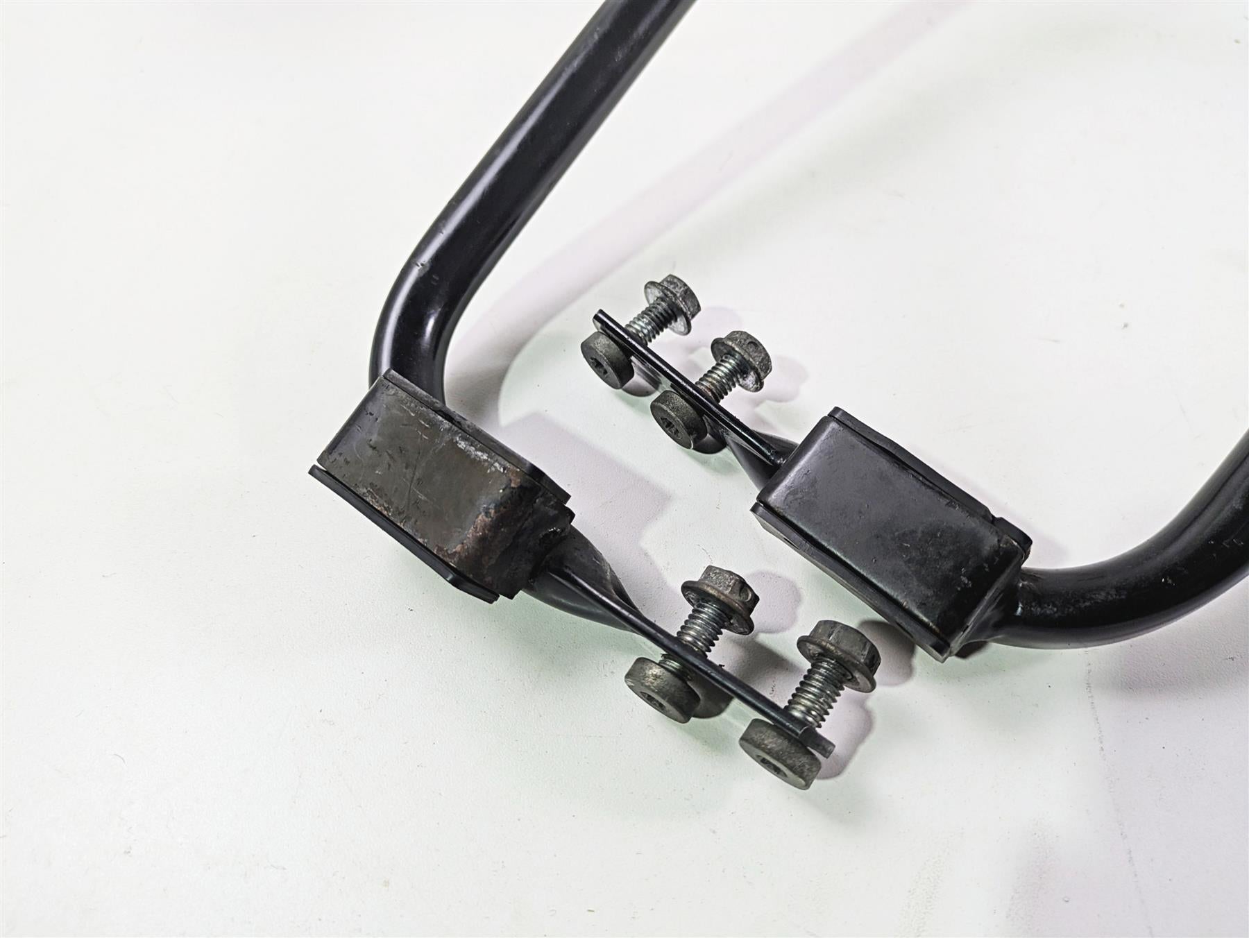 1998 Harley Touring FLHRCI Road King Saddlebag Rail Guard Support Set 49187-97 {{ shop.shopifyCountryName }} - Mototech271