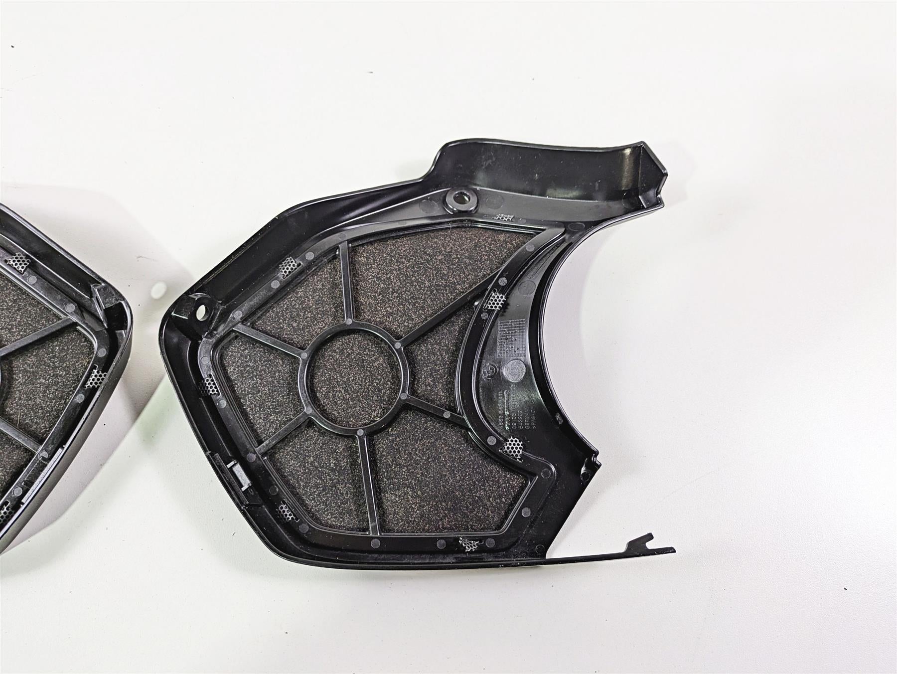 2019 BMW R1250RT K52 Speaker Cover Fairing Cover Set 46638529411 46638529412 {{ shop.shopifyCountryName }} - Mototech271