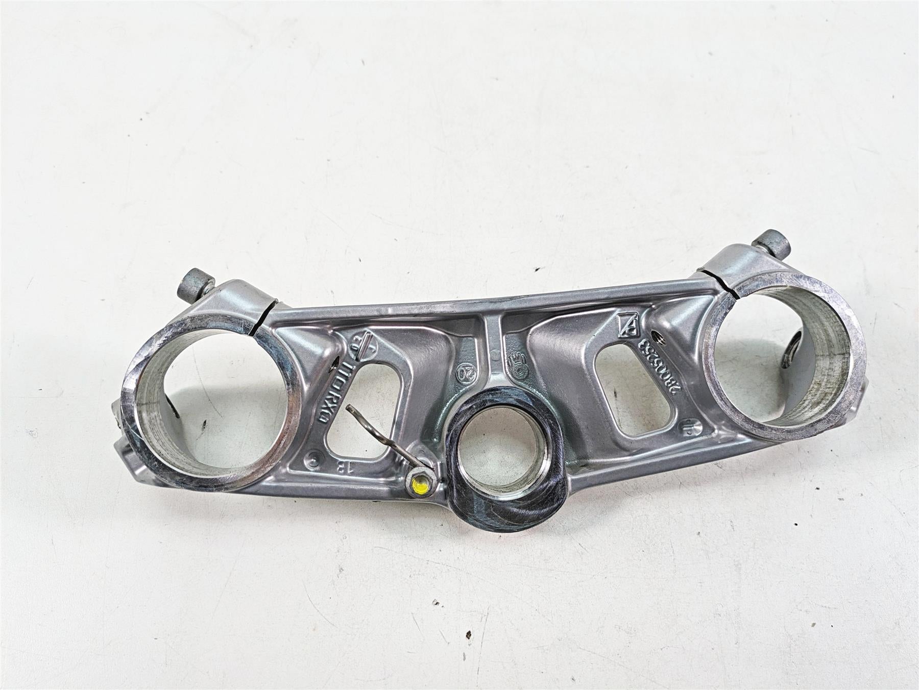 2021 Aprilia RS660 Upper Triple Tree Steering Clamp 51mm - Read 2B005253 {{ shop.shopifyCountryName }} - Mototech271