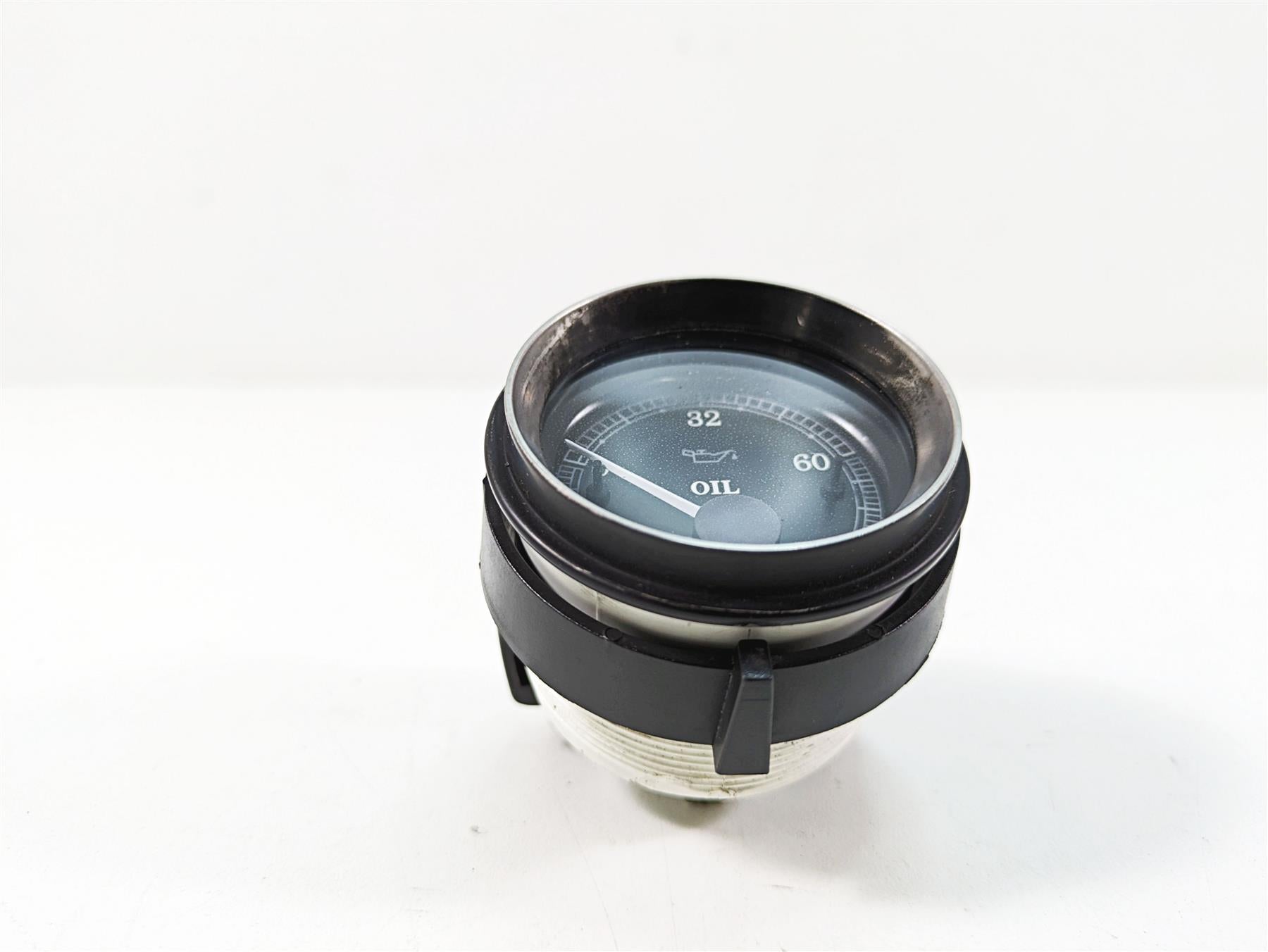 2005 Harley Touring FLHTCUI Electra Glide Oil Pressure Gauge 75032-99B {{ shop.shopifyCountryName }} - Mototech271