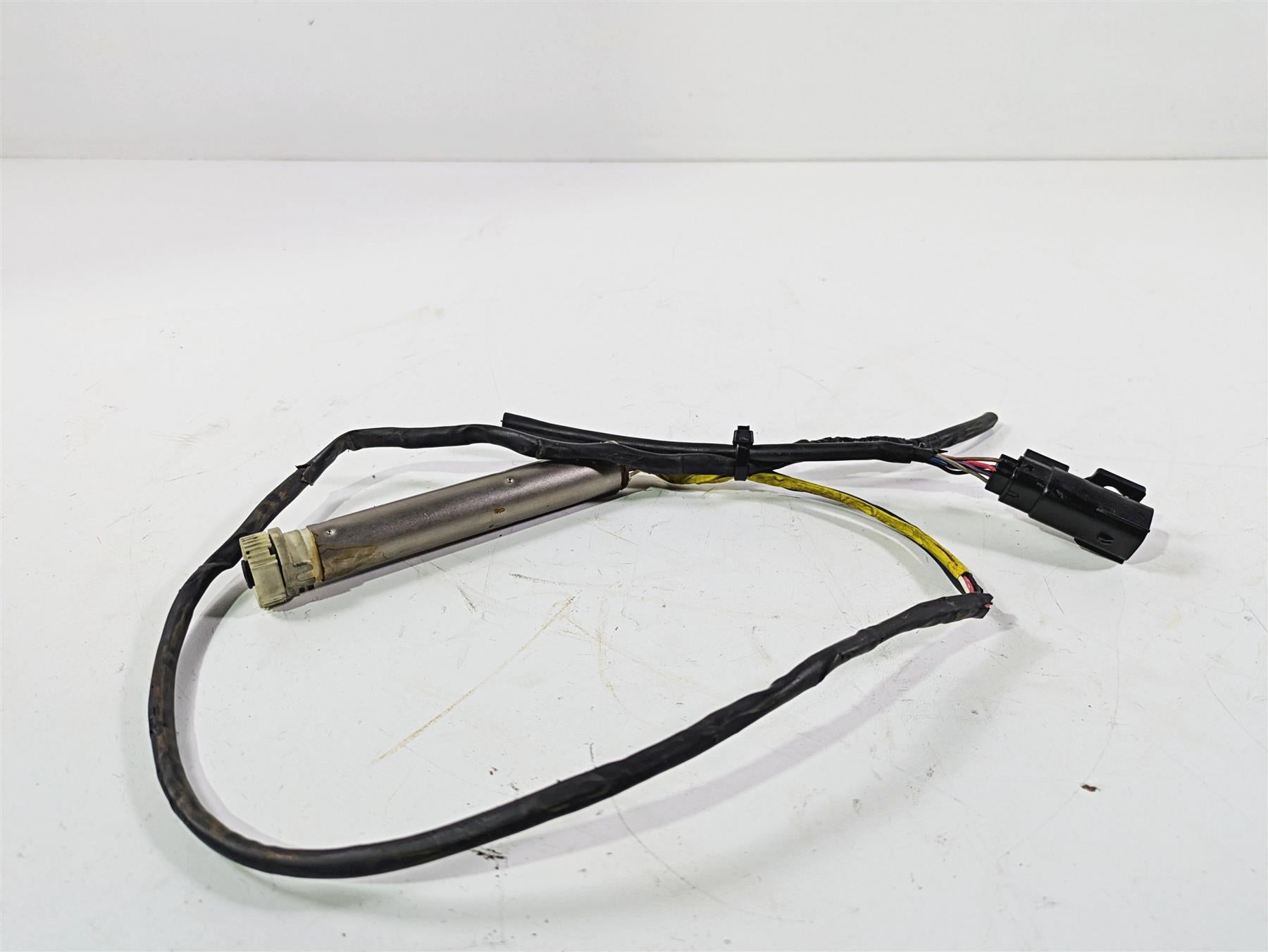 2010 Harley Touring FLHX Street Glide Ride By Wire Throttle Sensor 32305-08A {{ shop.shopifyCountryName }} - Mototech271