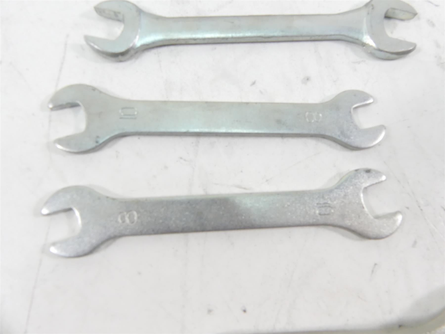 2007 Yamaha FZ1 Fazer Oem Tool Kit Set Bag Box Tools 2D1-28100-00-00 {{ shop.shopifyCountryName }} - Mototech271