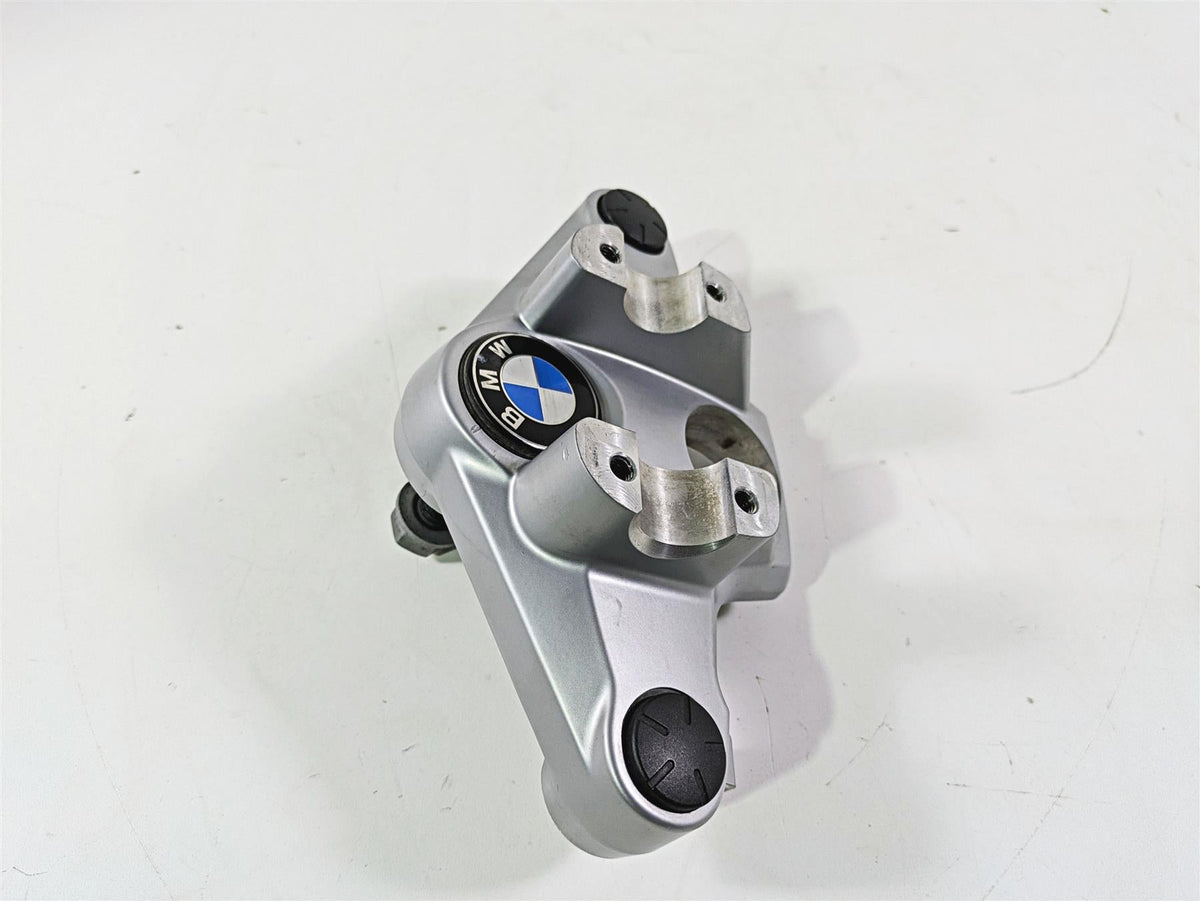 2012 BMW R1200R K27 Upper Triple Tree Steering Clamp 31427727249 7728078 {{ shop.shopifyCountryName }} - Mototech271