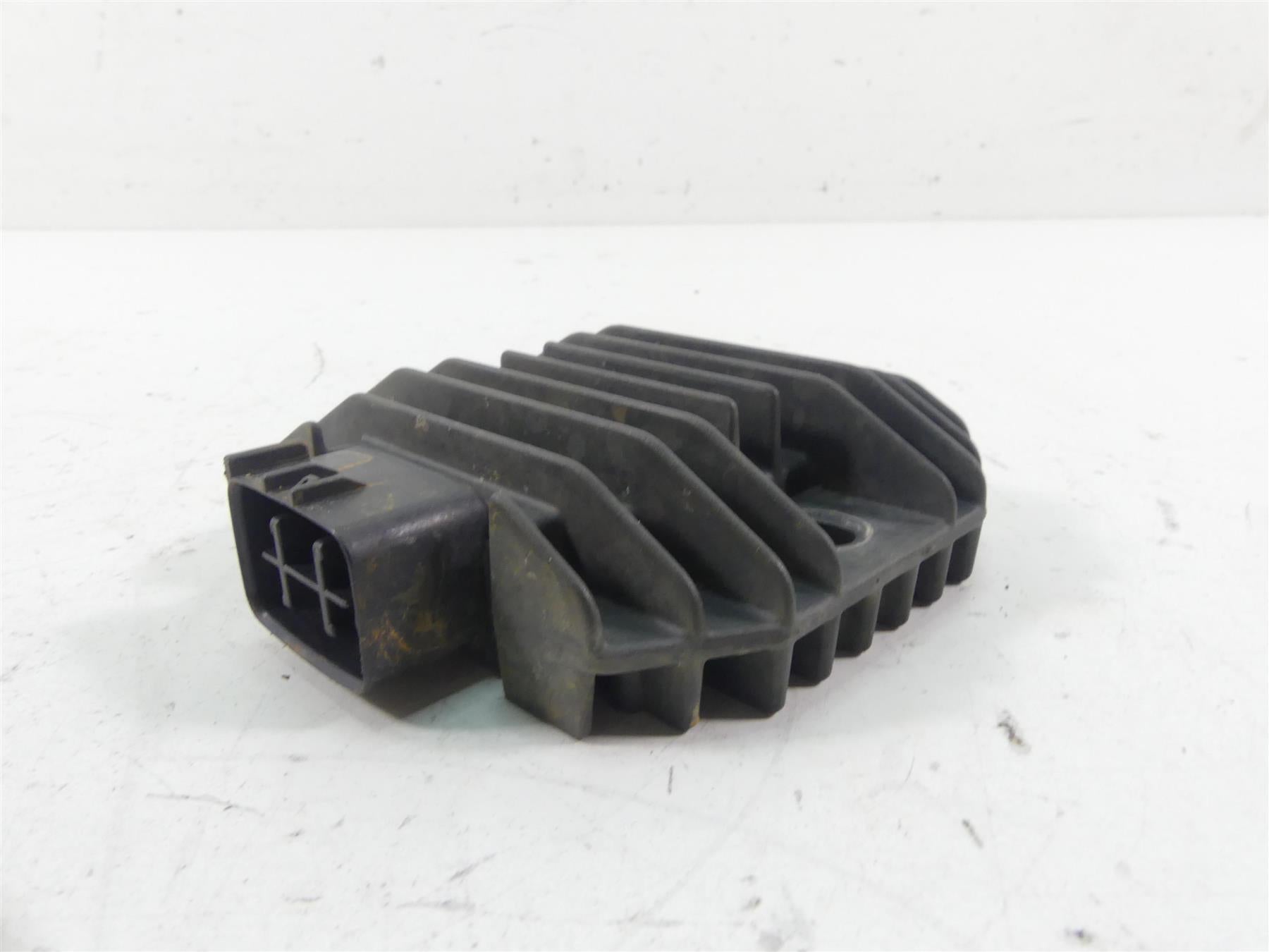 2020 Yamaha YFM 700 Raptor Rectifier Voltage Regulator 5BN-81960-00-00 SH650D-11 {{ shop.shopifyCountryName }} - Mototech271