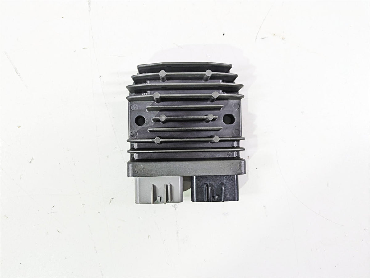 2017 Honda CBR600RR Voltage Regulator Rectifier FH020AA {{ shop.shopifyCountryName }} - Mototech271