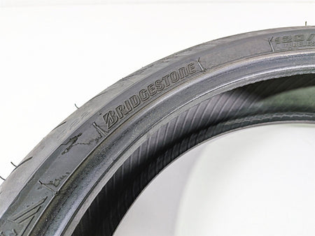 Used Front Motorcycle Tire Bridgestone Blattlax Hypersport S22 120/70R17 12727 {{ shop.shopifyCountryName }} - Mototech271
