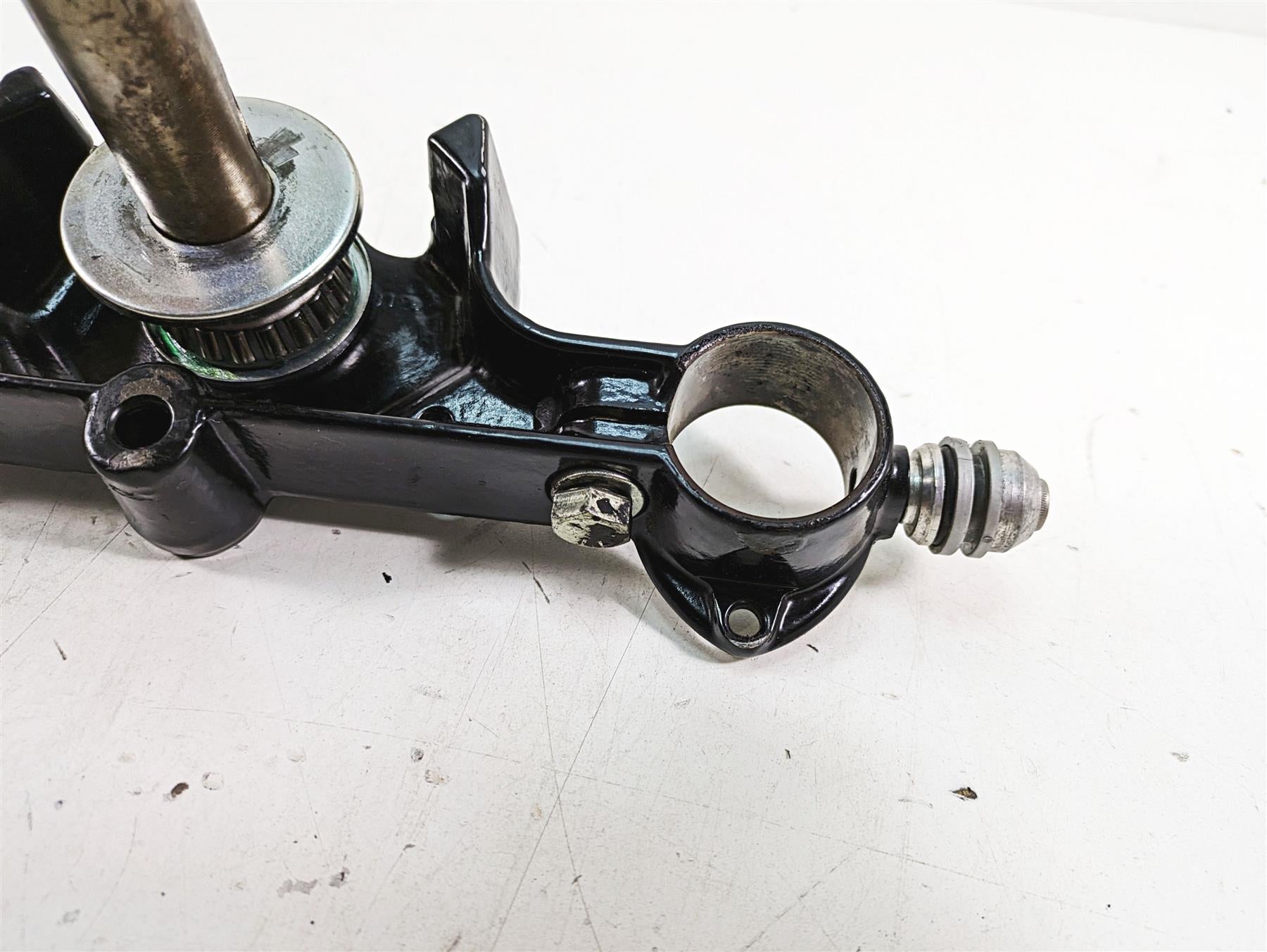 2006 Harley FLSTI Softail Heritage Lower & Upper Triple Tree Set 45605-00A {{ shop.shopifyCountryName }} - Mototech271