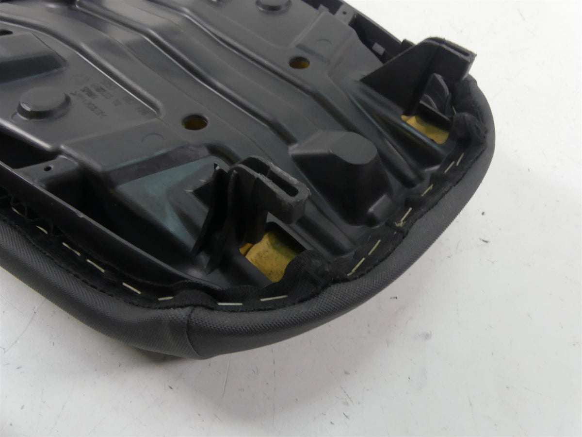 2008 BMW R1200GS K25 Rear Passenger Pillion Seat Saddle 52537721896 {{ shop.shopifyCountryName }} - Mototech271
