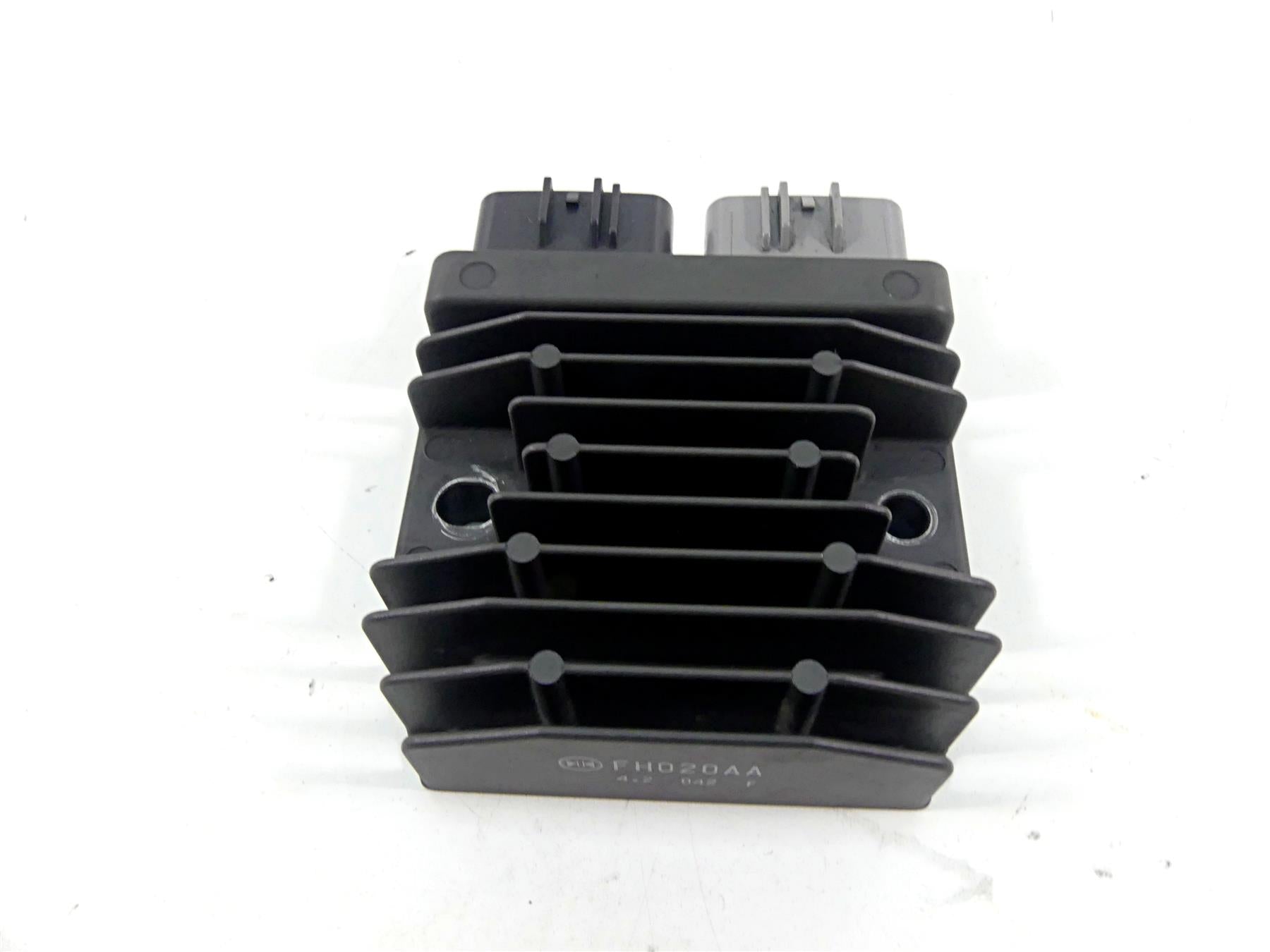 2014 BMW R1200GS K50 Rectifier Voltage Regulator FH020AA 12318523367 {{ shop.shopifyCountryName }} - Mototech271